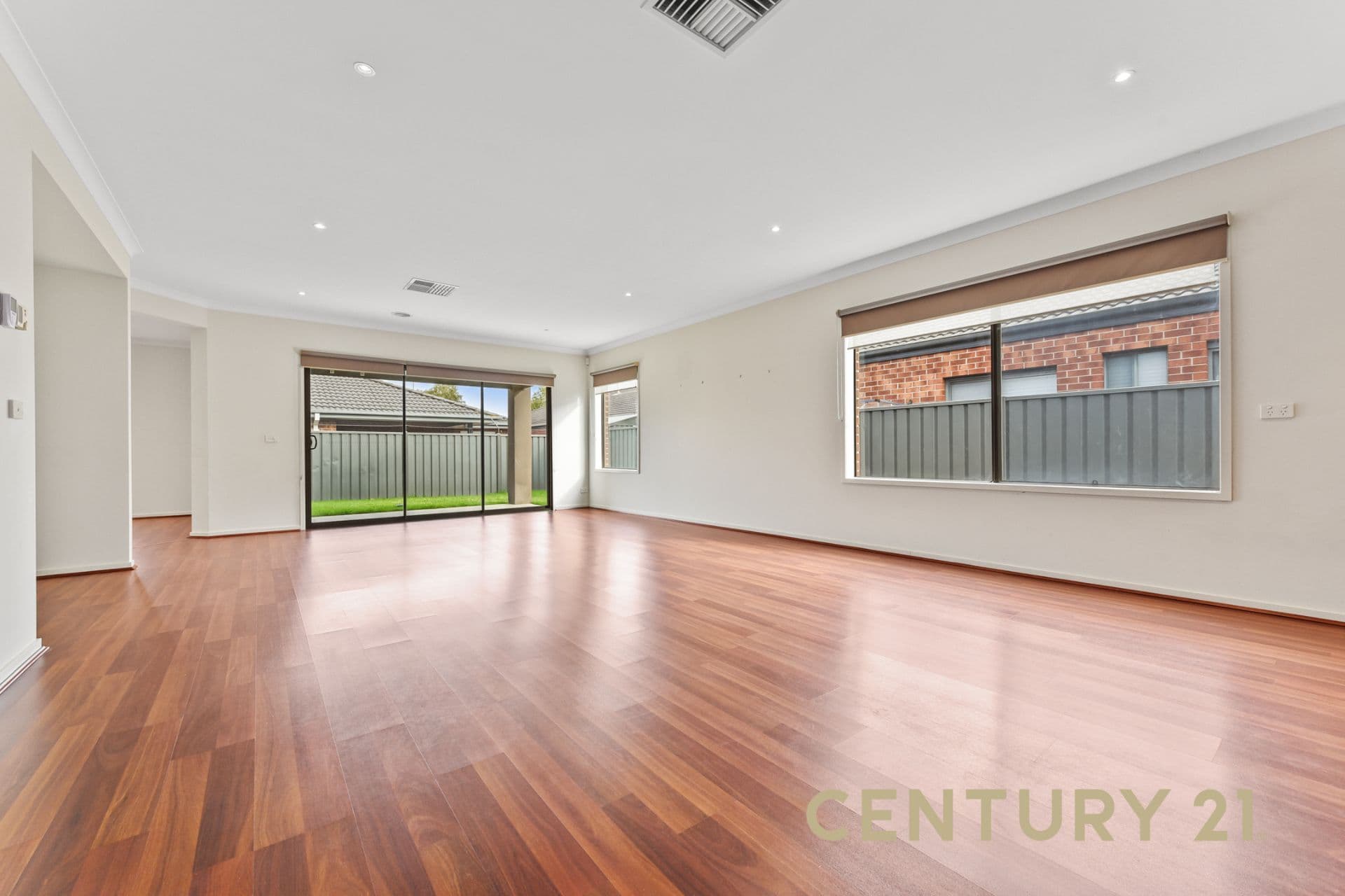 50 Bacchus Road, Cranbourne West, VIC, 3977, Cranbourne West - Thumbnail 5