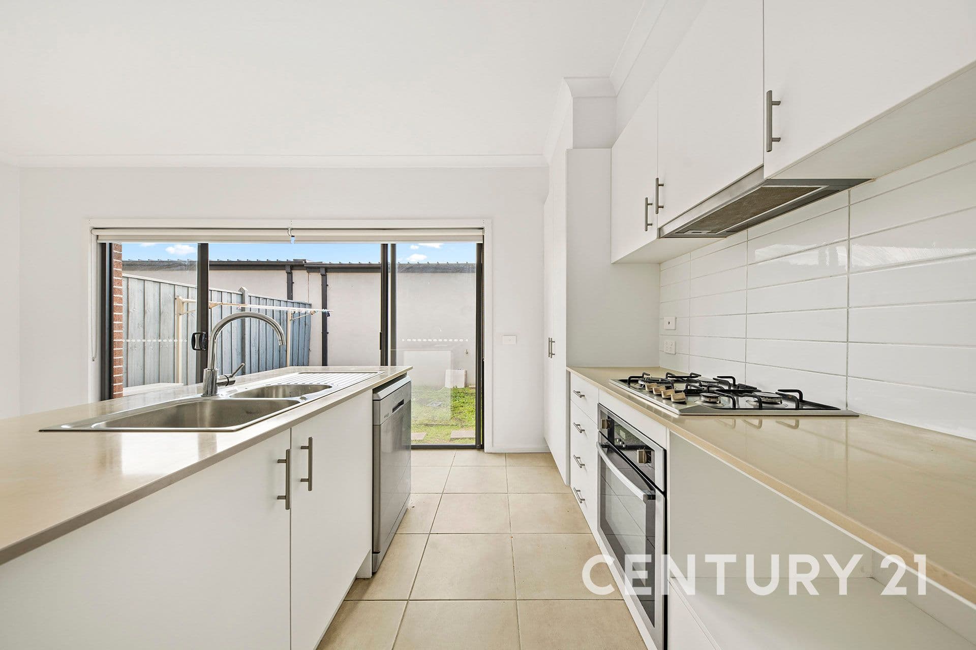 112 Henry Street, Pakenham, VIC, 3810, Pakenham - Thumbnail 6