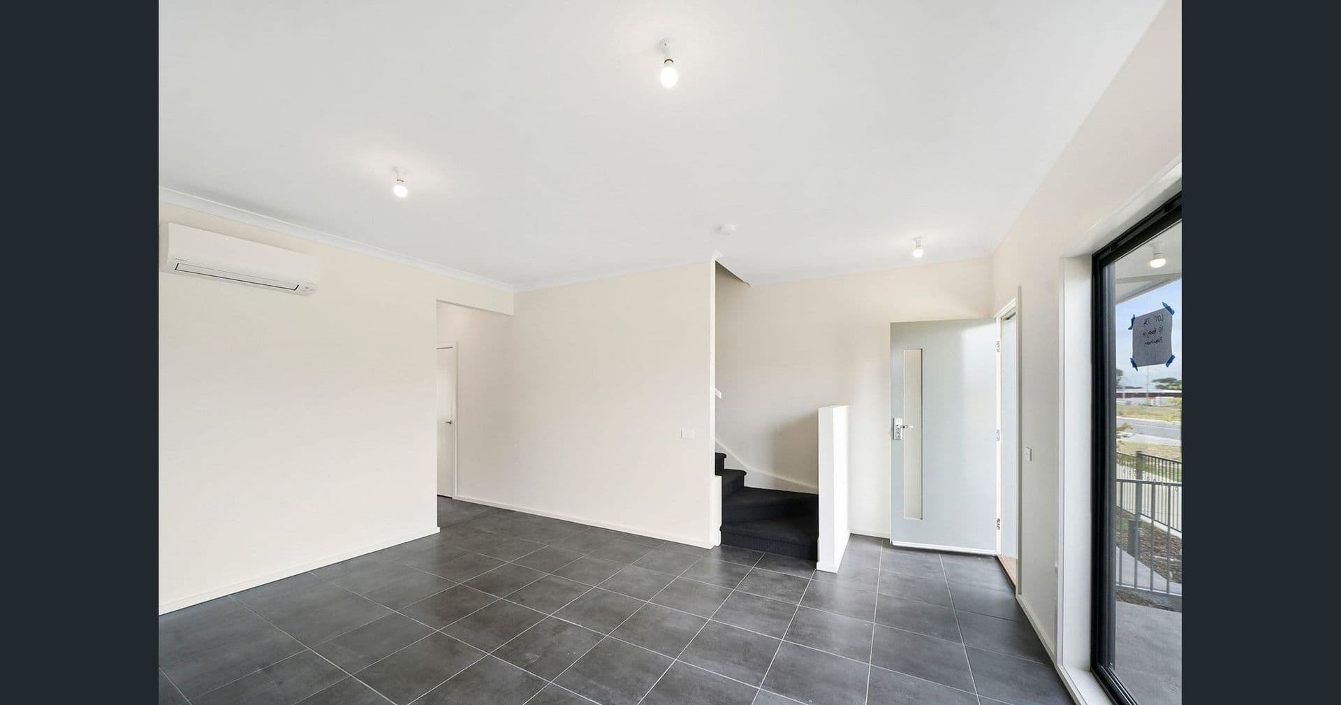 110 Henry Street, Pakenham, VIC, 3810, Pakenham - Thumbnail 2