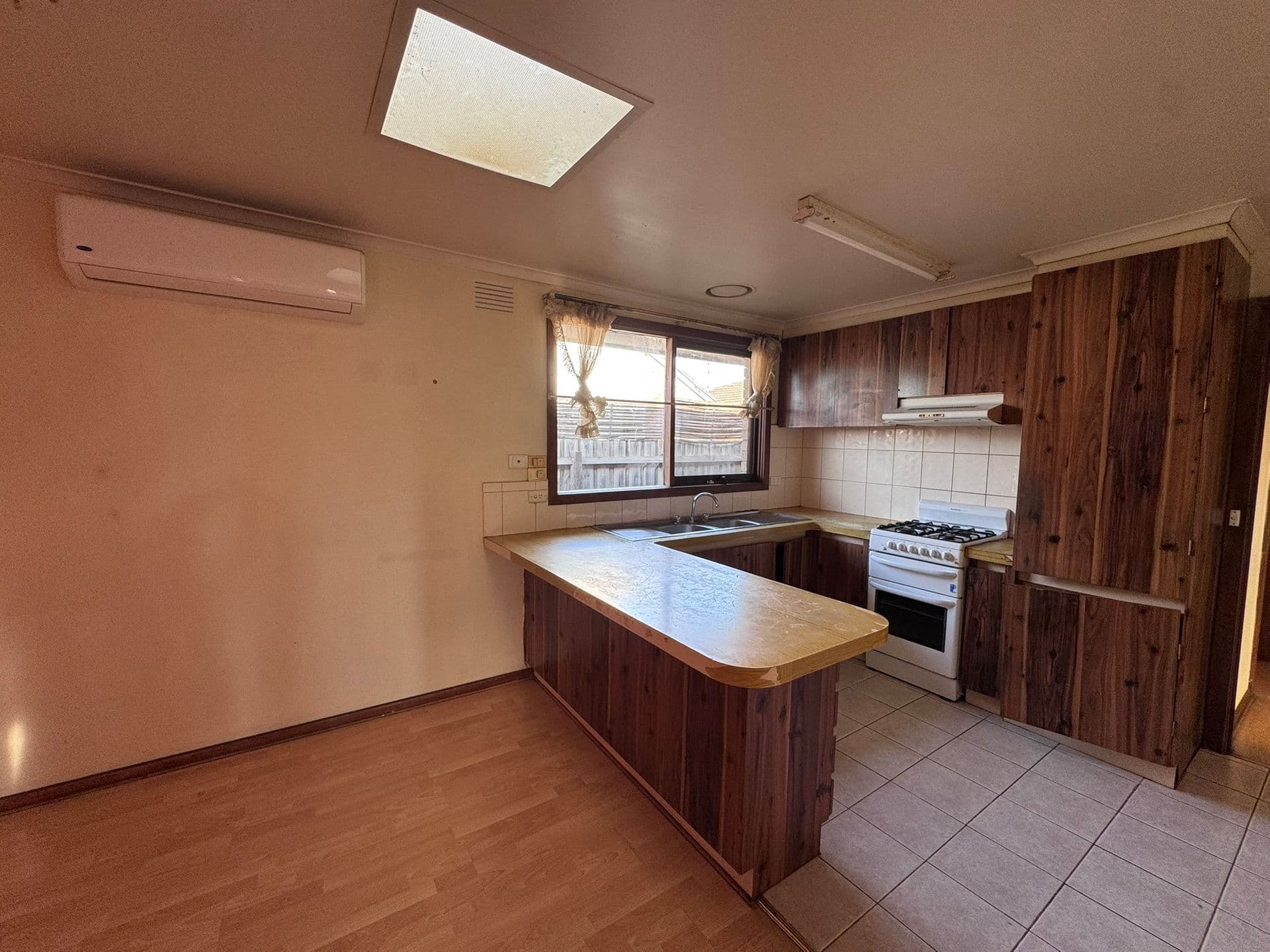 35 Douglas Street, Noble Park, VIC, 3174, Dandenong North - Thumbnail 4