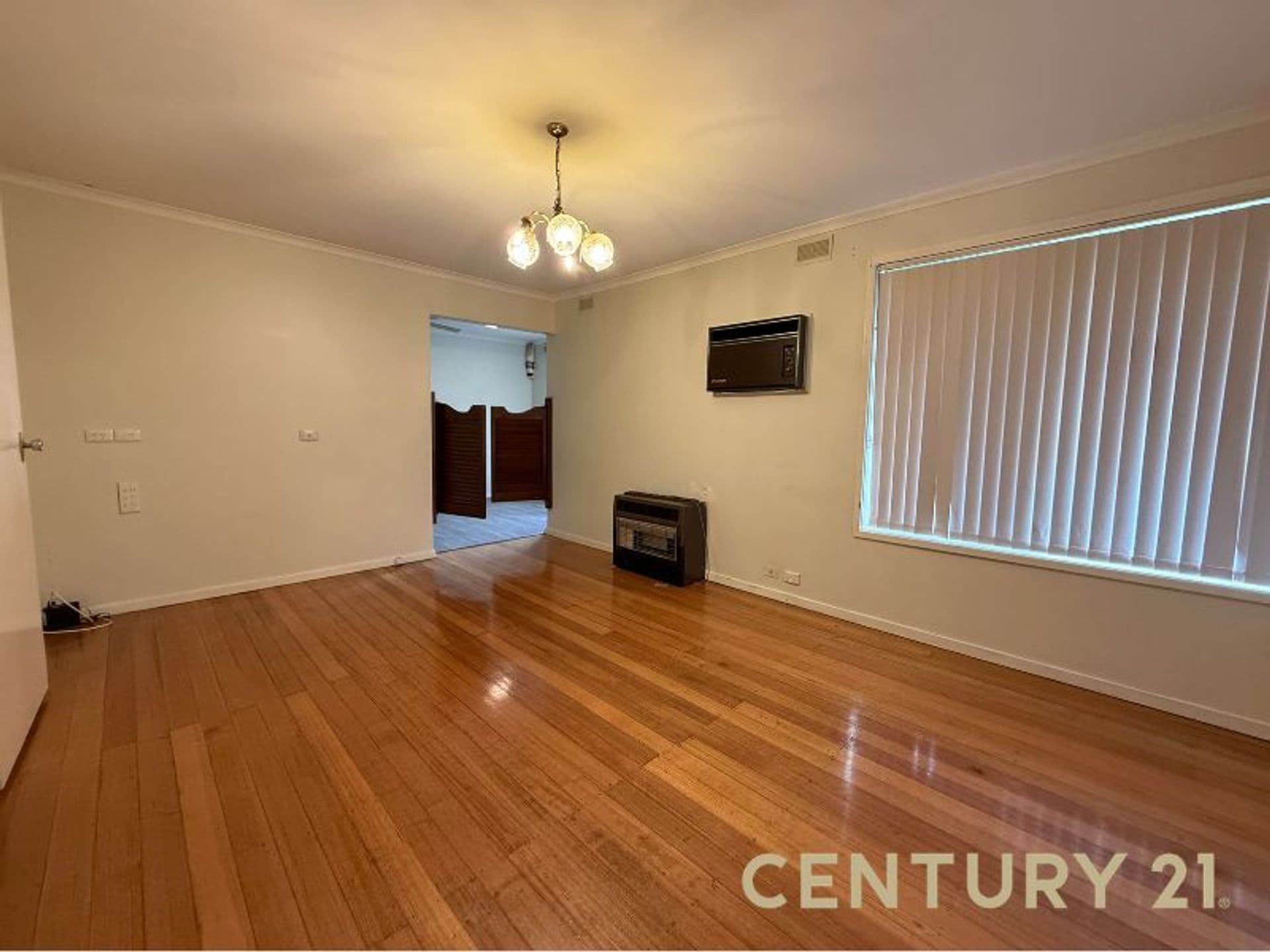 8 Silverton Drive, Noble Park North, VIC, 3174, Noble Park North - Thumbnail 2