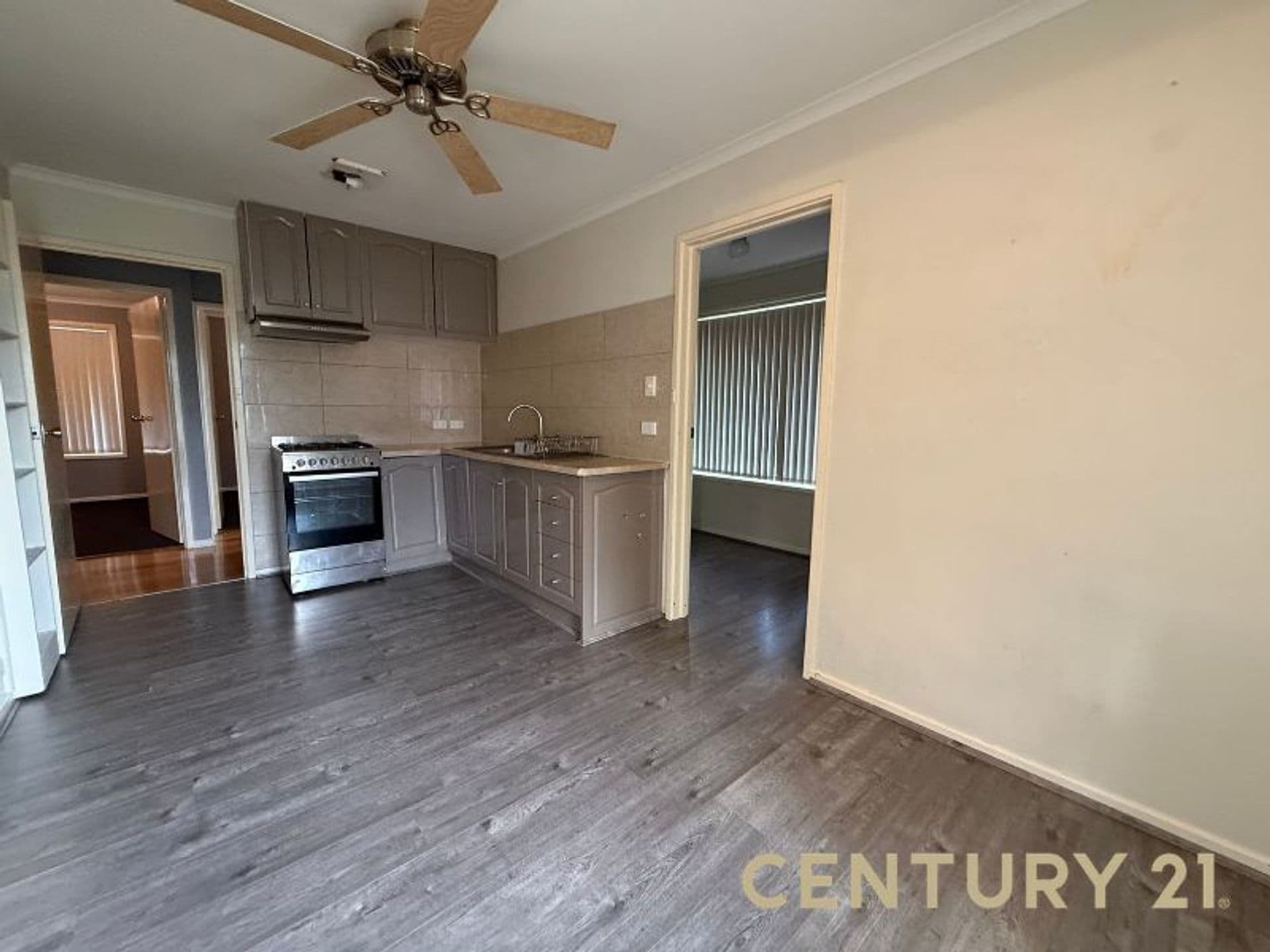 8 Silverton Drive, Noble Park North, VIC, 3174, Noble Park North - Thumbnail 3
