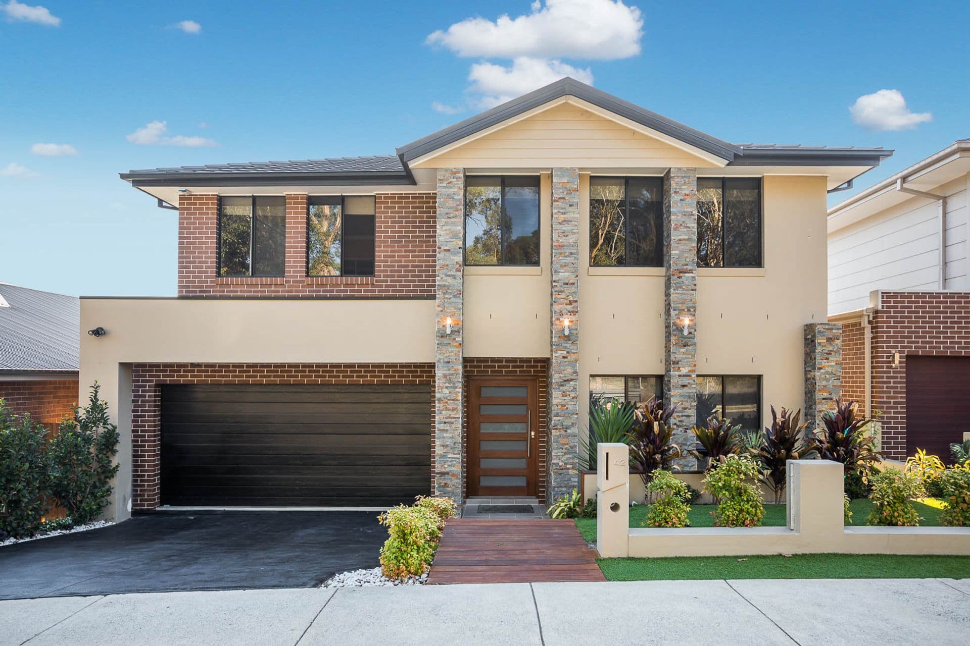 42 Bridgewood Drive, Beaumont Hills, NSW, 2155, Beaumont Hills - Thumbnail 2