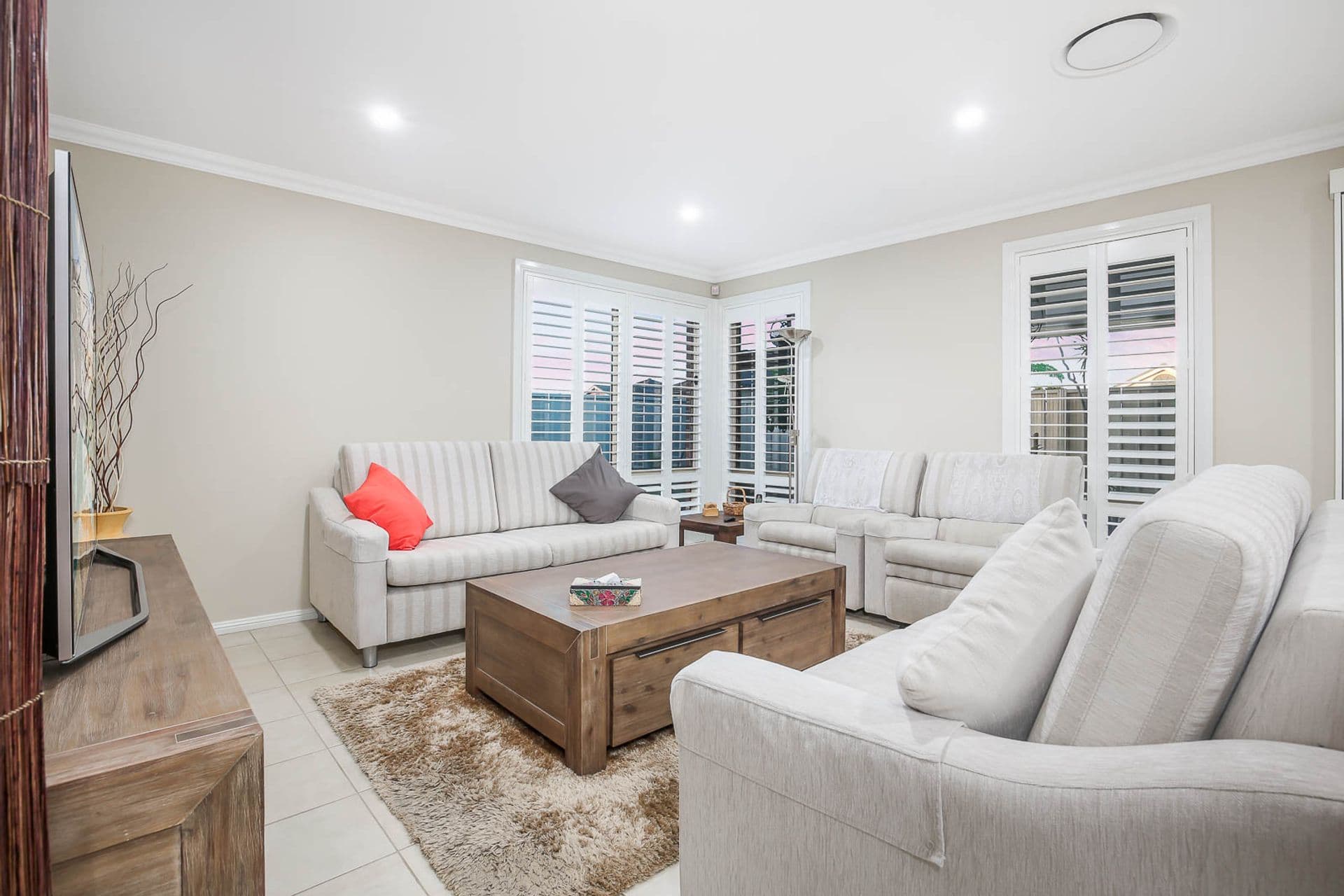 16 Honeyeater Crescent, Beaumont Hills, NSW, 2155, Beaumont Hills - Thumbnail 4