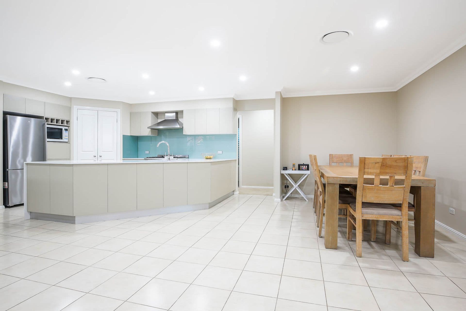 16 Honeyeater Crescent, Beaumont Hills, NSW, 2155, Beaumont Hills - Thumbnail 5