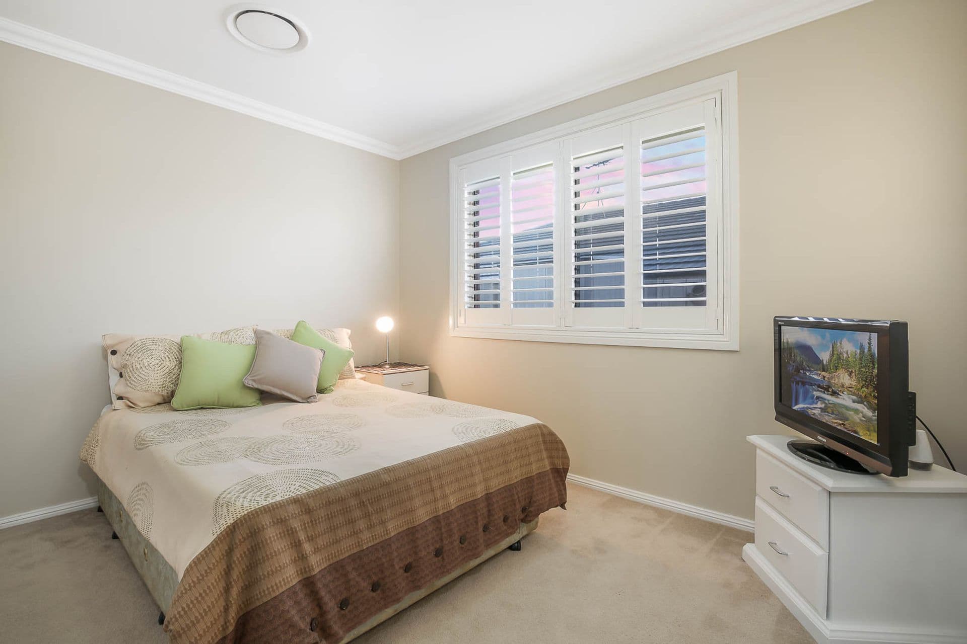 16 Honeyeater Crescent, Beaumont Hills, NSW, 2155, Beaumont Hills - Thumbnail 8