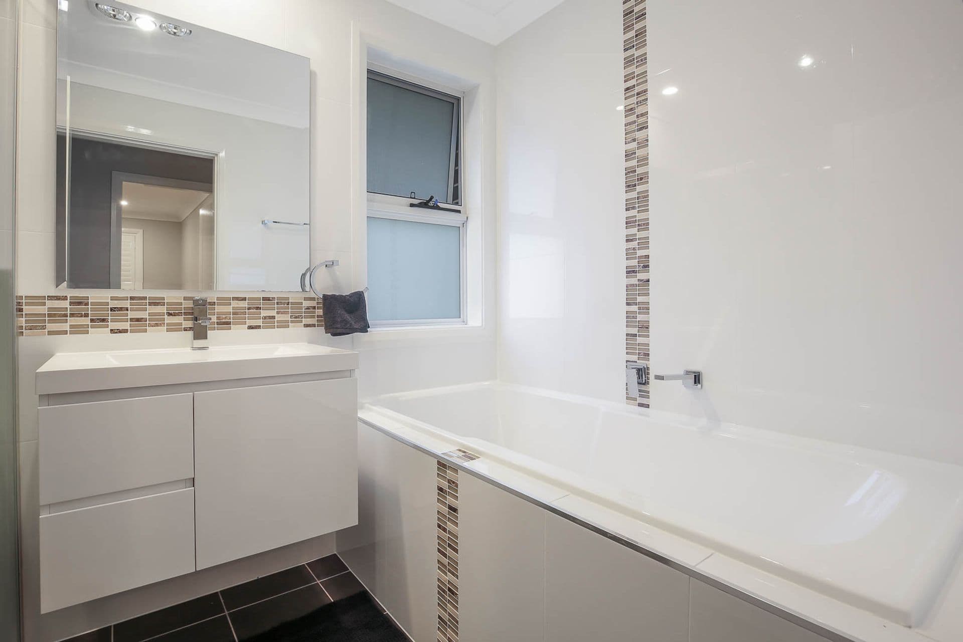 70 Caballo Street, Beaumont Hills, NSW, 2155, Beaumont Hills - Thumbnail 7