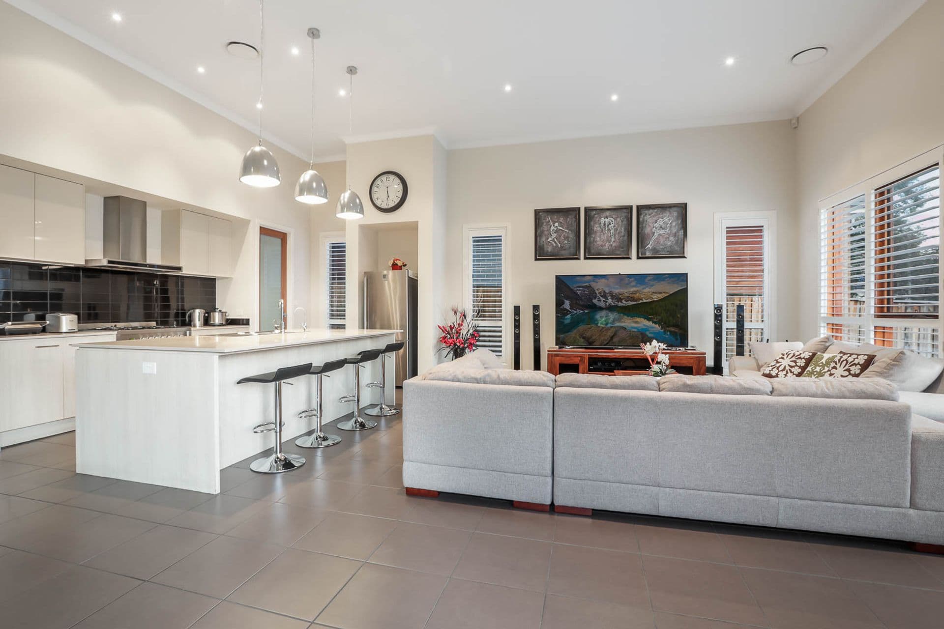 6 Cheval Street, Beaumont Hills, NSW, 2155, Beaumont Hills - Thumbnail 2