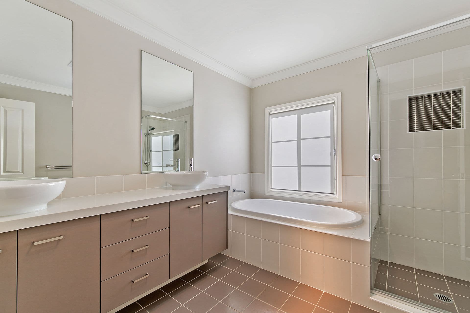 33 Honeyeater Crescent, Beaumont Hills, NSW, 2155, Beaumont Hills - Thumbnail 5