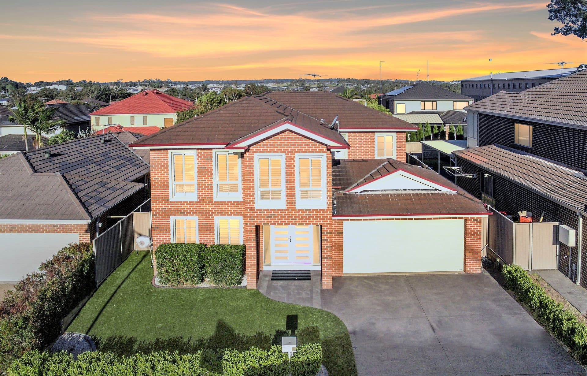 33 Honeyeater Crescent, Beaumont Hills, NSW, 2155, Beaumont Hills - Thumbnail 2
