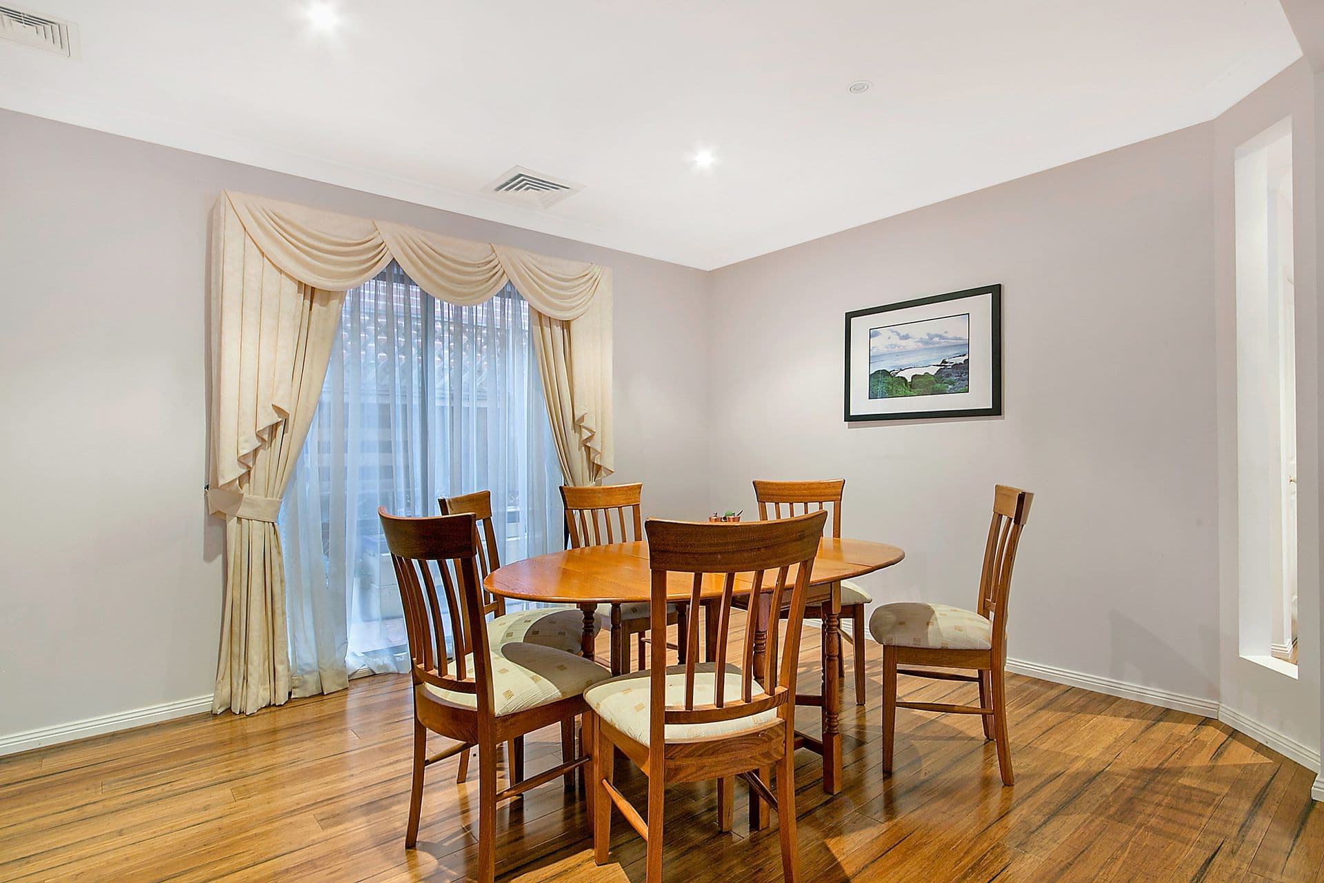 6 Stratheden Avenue, Beaumont Hills, NSW, 2155, Beaumont Hills - Thumbnail 5