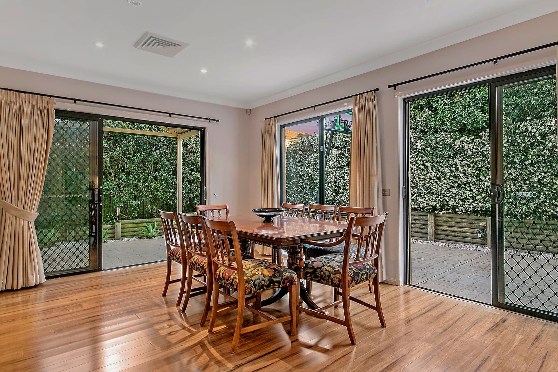 6 Stratheden Avenue, Beaumont Hills, NSW, 2155, Beaumont Hills - Thumbnail 6