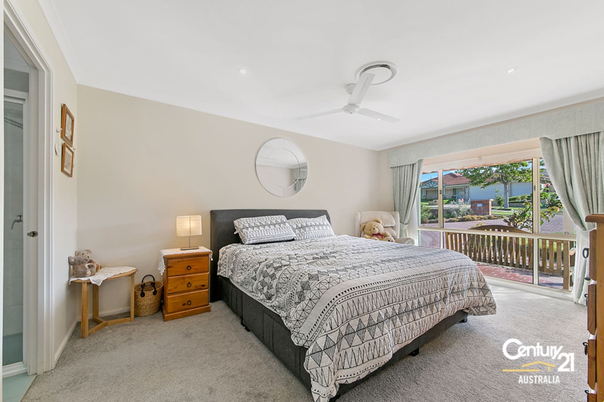 60 Brampton Drive, Beaumont Hills, NSW, 2155, Beaumont Hills - Thumbnail 4