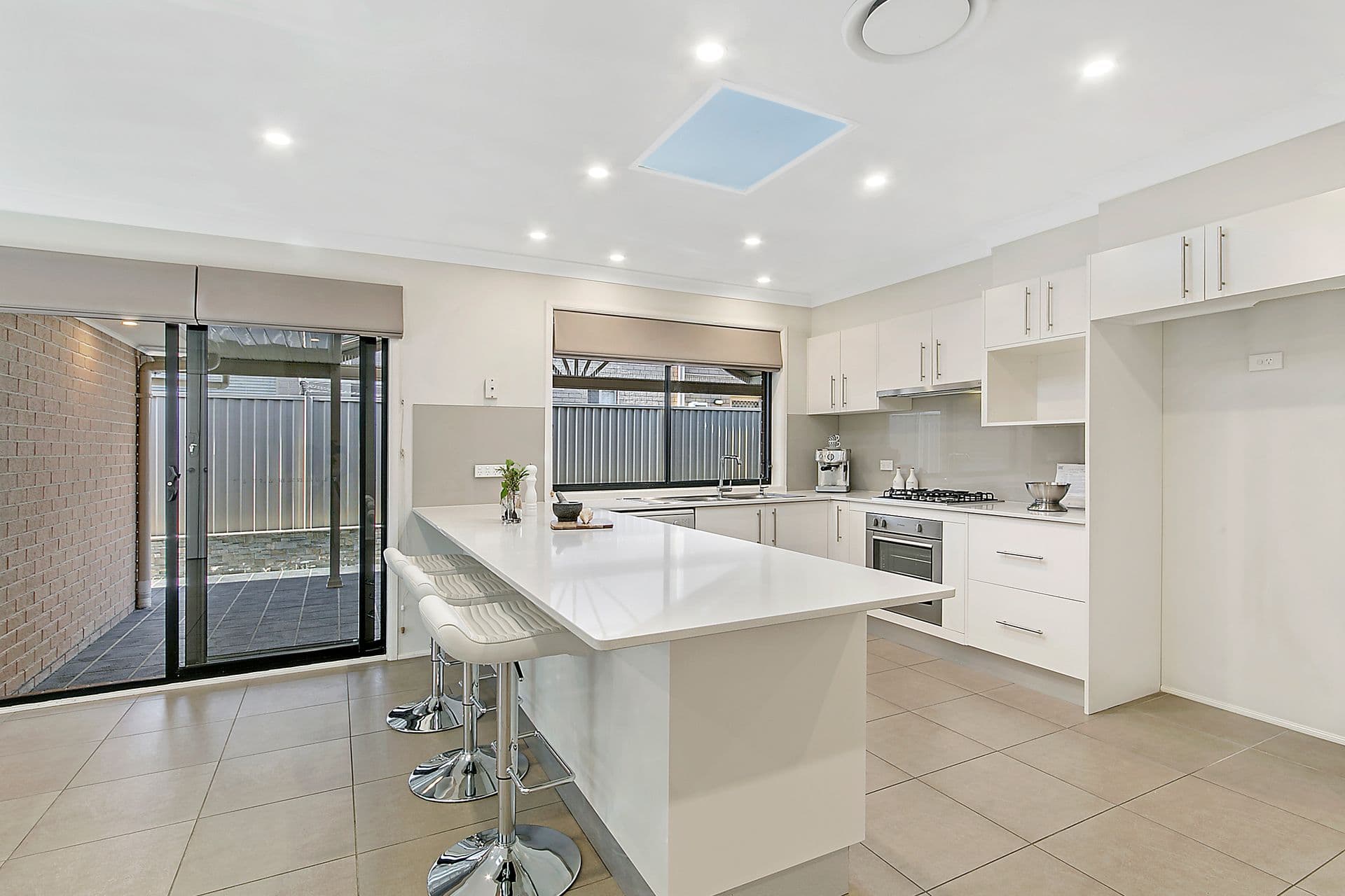 28 Whitewood Crescent, Kellyville Ridge, NSW, 2155, Kellyville Ridge - Thumbnail 8