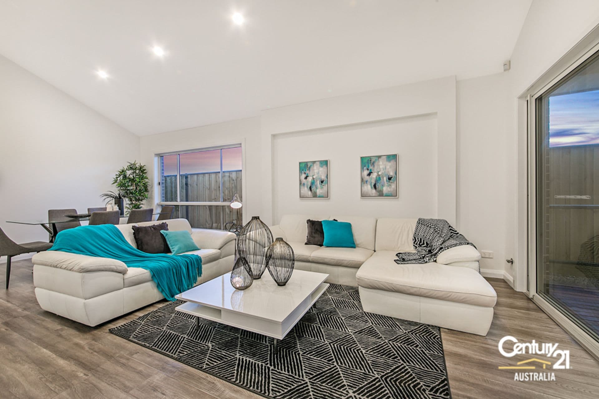 5 Barlow Boulevard, Box Hill, NSW, 2765, Gables - Thumbnail 2