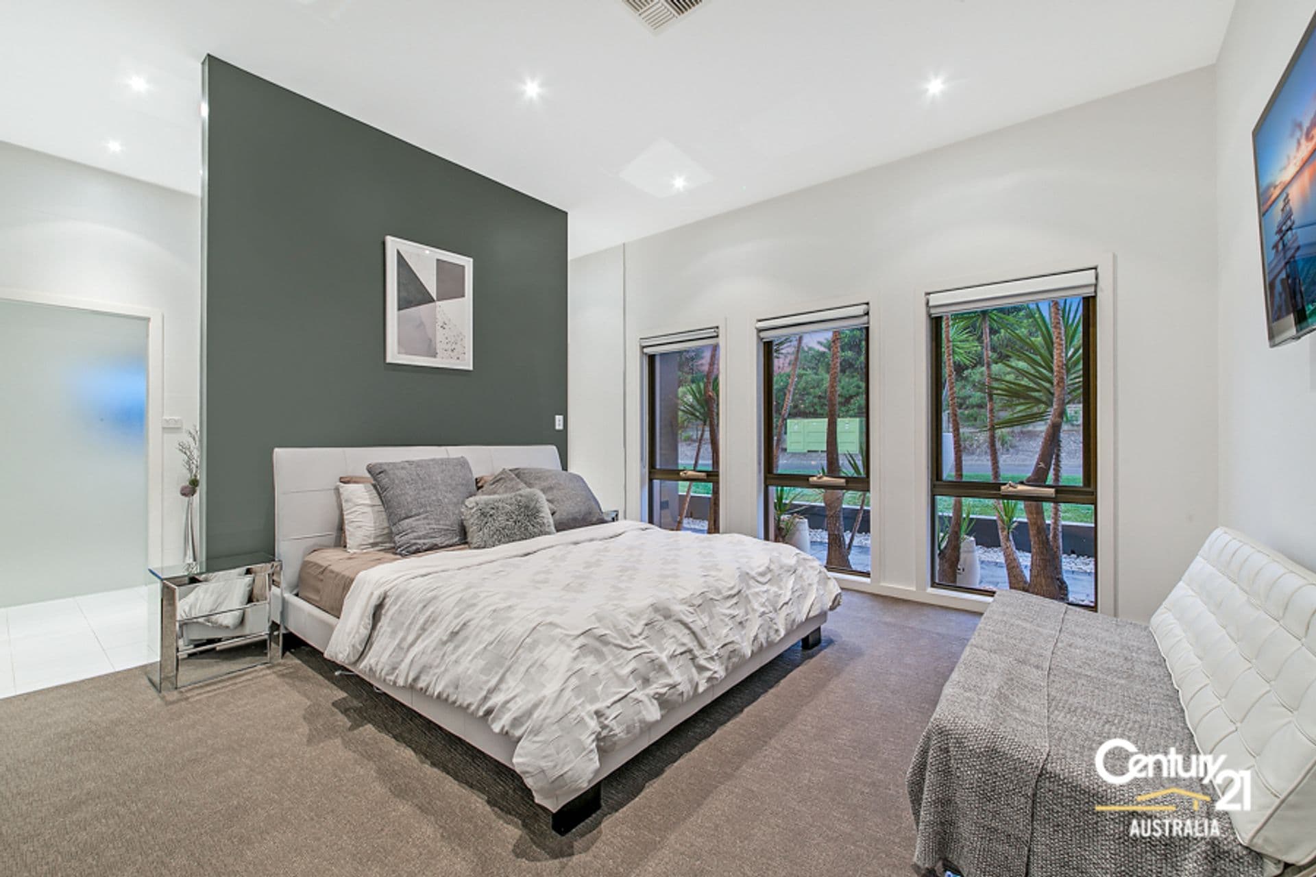 11 Tamborine Drive, Beaumont Hills, NSW, 2155, Beaumont Hills - Thumbnail 3