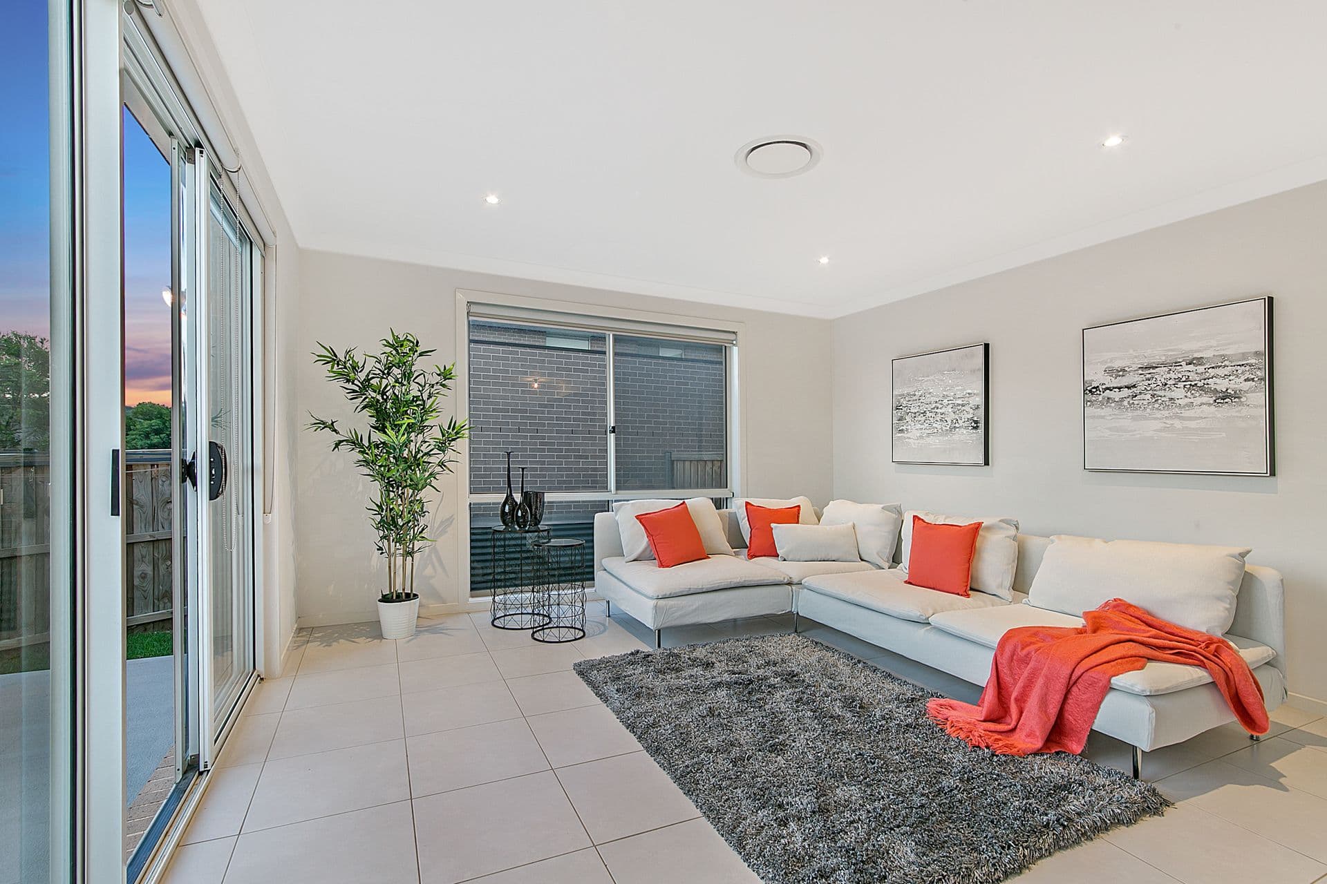 2/150 Riverbank Drive, The Ponds, NSW, 2769, Spence - Thumbnail 3