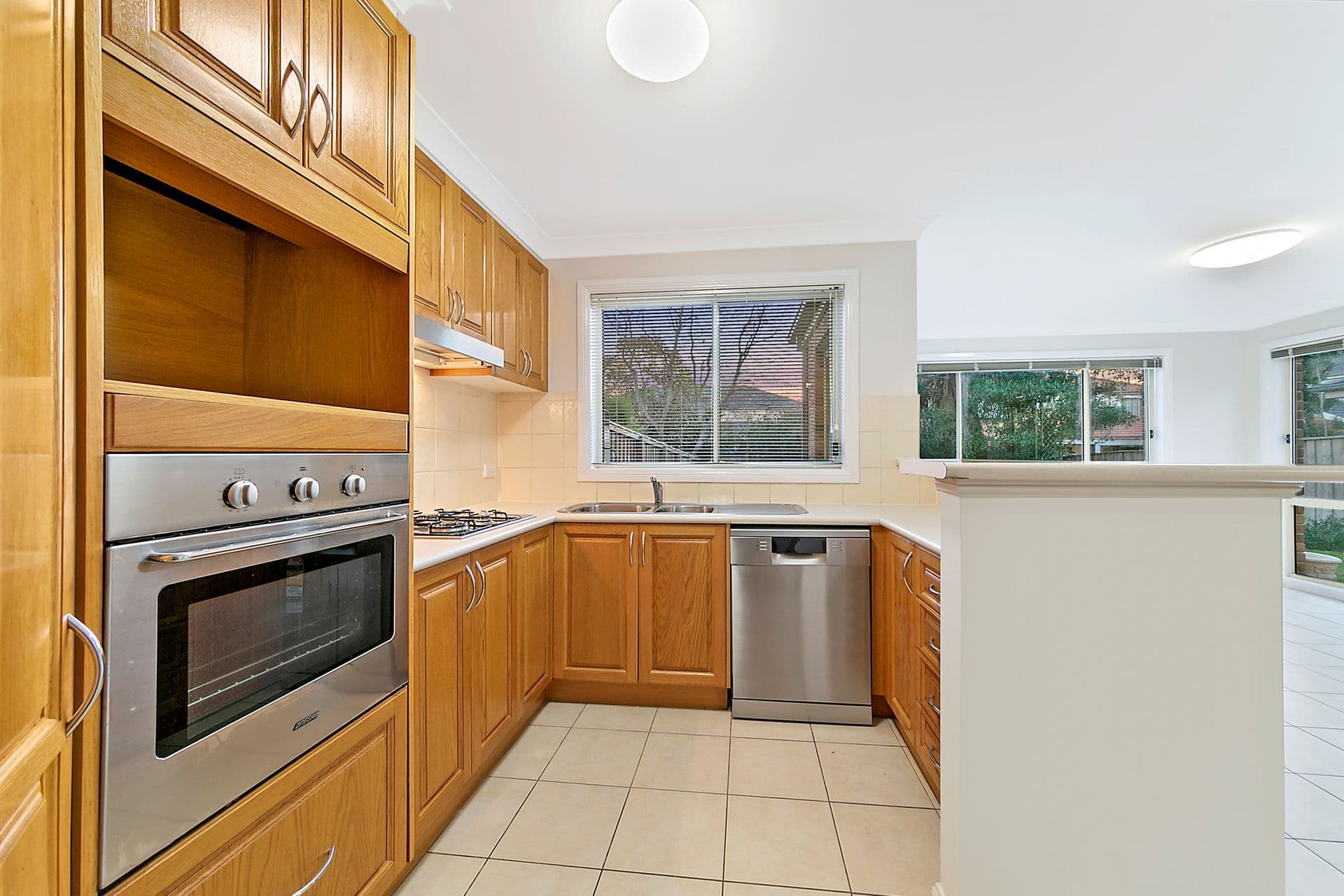 42 Millcroft Way, Beaumont Hills, NSW, 2155, Beaumont Hills - Thumbnail 5