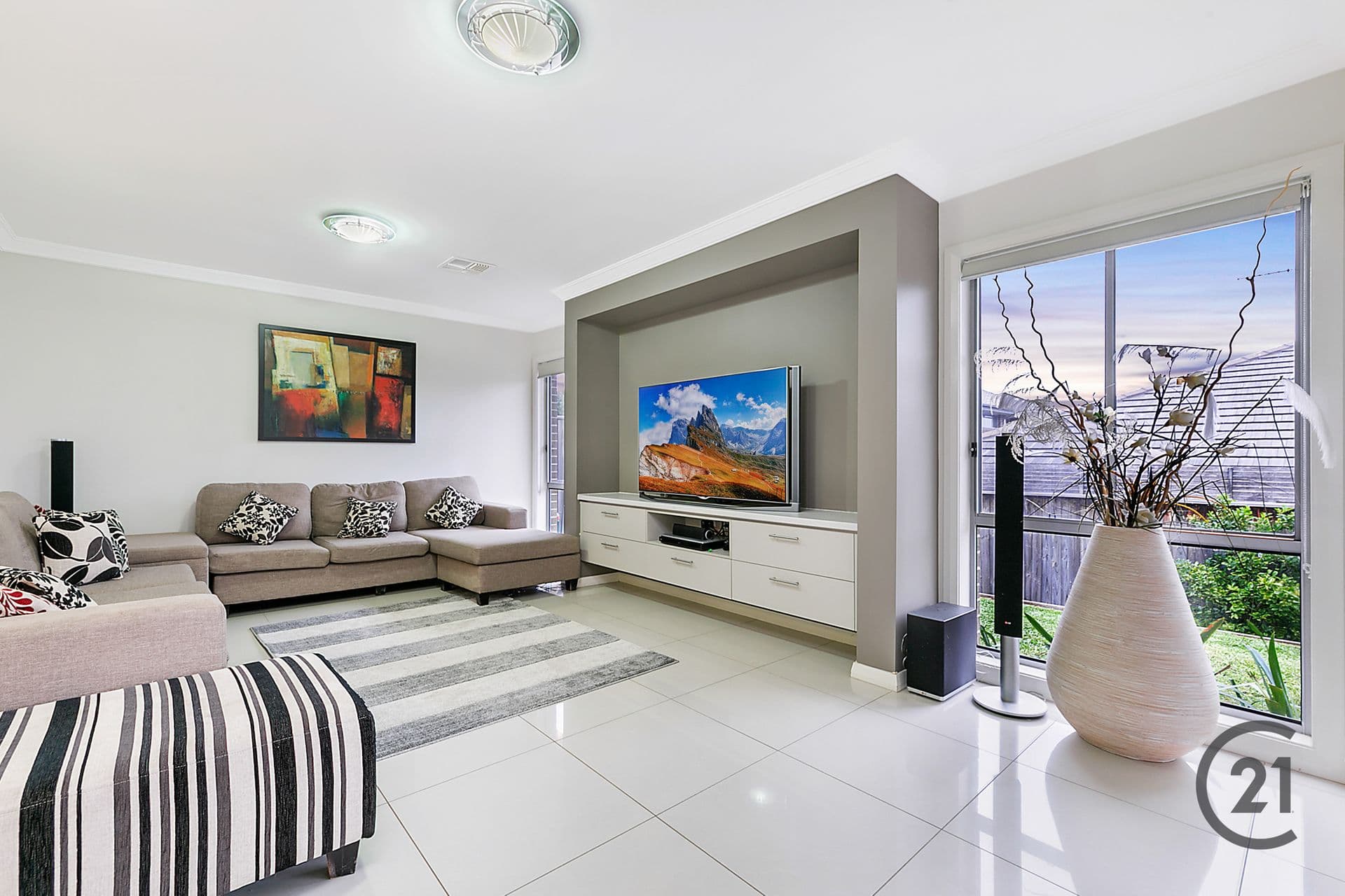 17 Eaglewood Gardens, Beaumont Hills, NSW, 2155, Beaumont Hills - Thumbnail 2