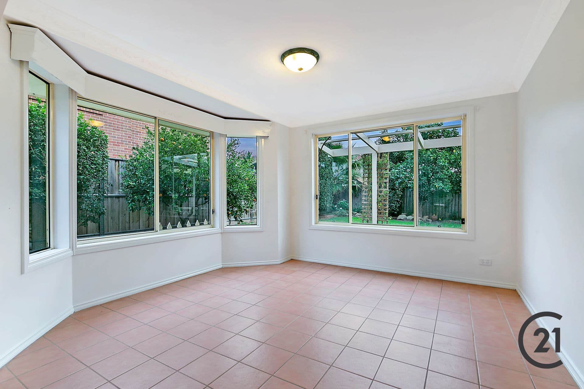14 Macks Glen, Beaumont Hills, NSW, 2155, Beaumont Hills - Thumbnail 3