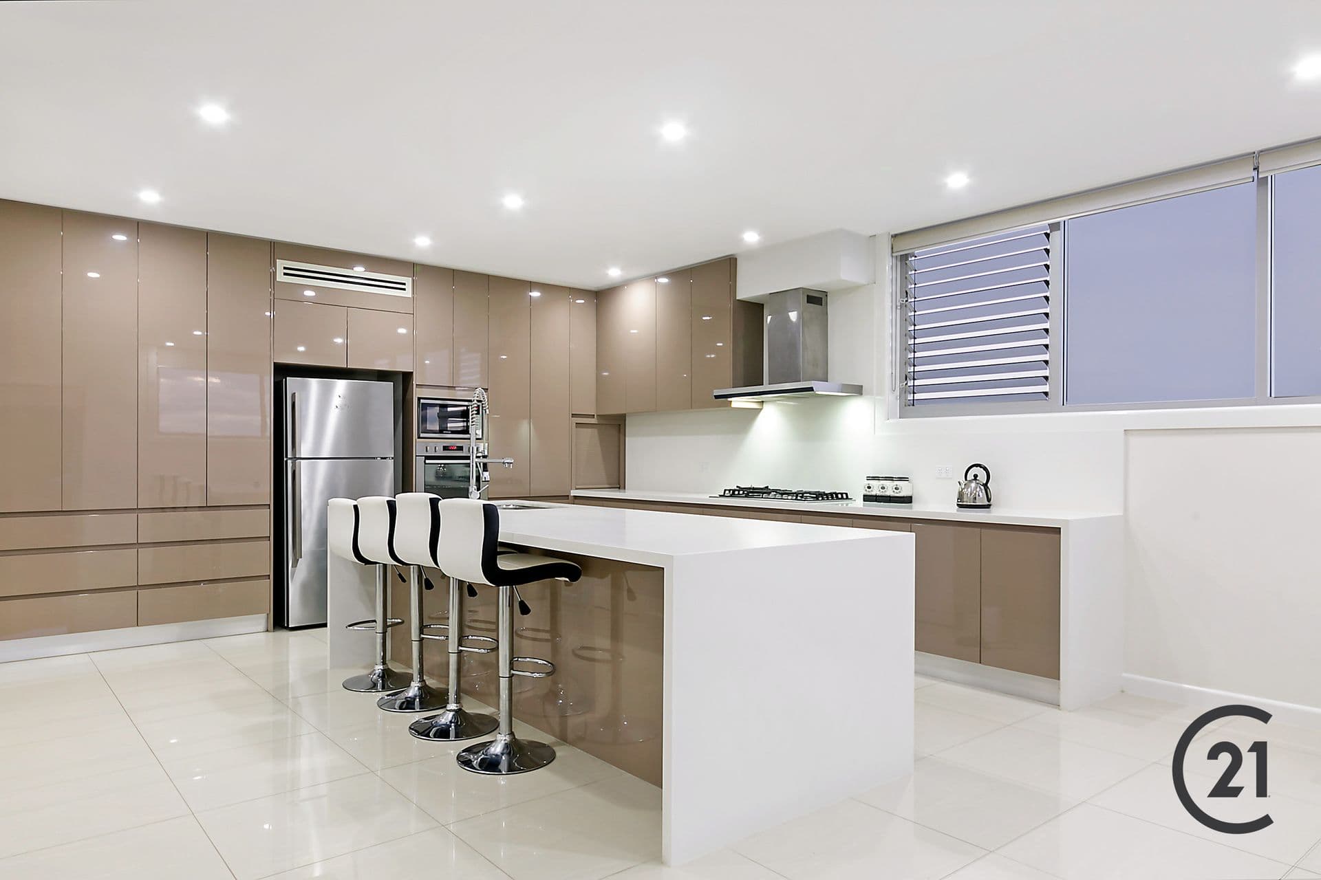 9 Glasshouse Road, Beaumont Hills, NSW, 2155, Beaumont Hills - Thumbnail 3