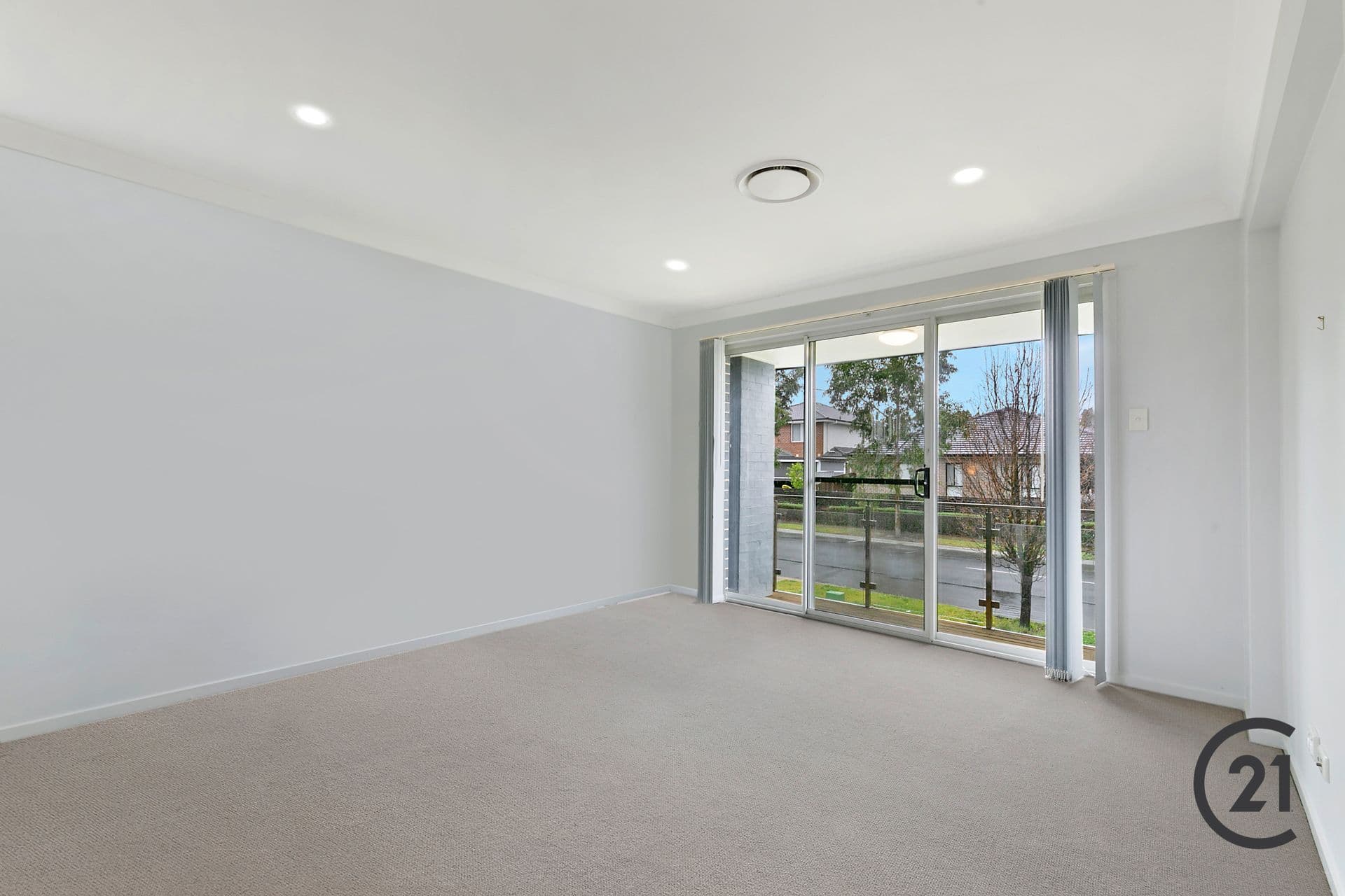 12 Bridgewood Drive, Beaumont Hills, NSW, 2155, Beaumont Hills - Thumbnail 4