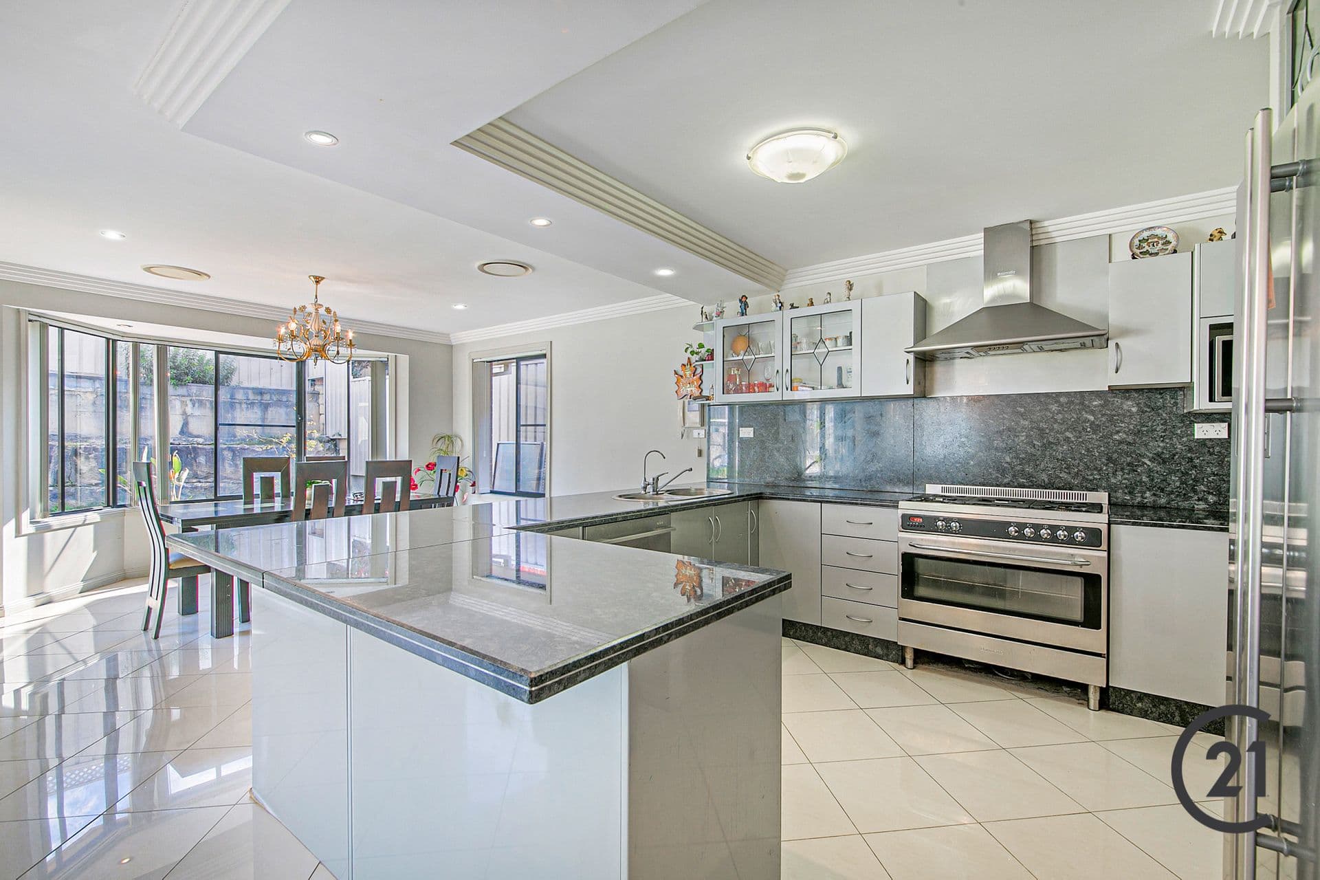 9 Smalls Creek Way, Beaumont Hills, NSW, 2155, Beaumont Hills - Thumbnail 2