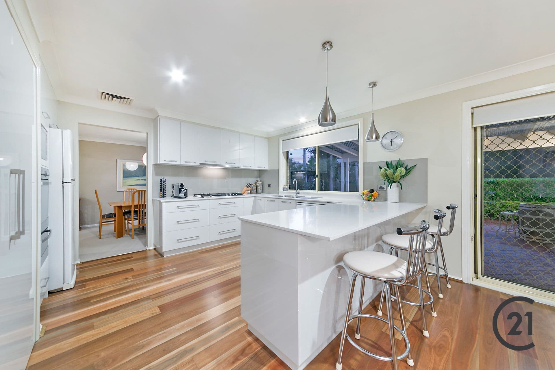 8 Eugenes Glen, Beaumont Hills, NSW, 2155, Beaumont Hills - Thumbnail 4