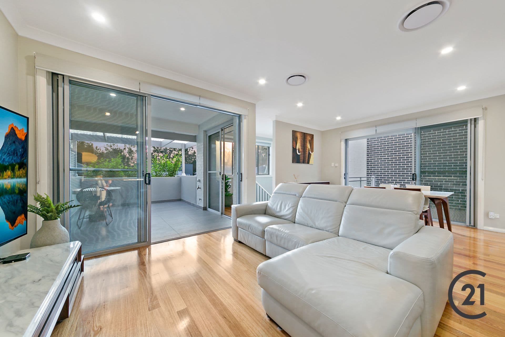 12 Caballo Street, Beaumont Hills, NSW, 2155, Beaumont Hills - Thumbnail 2