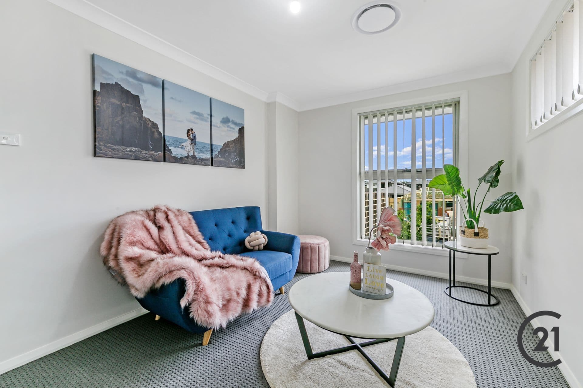 10 Gromark Terrace, Box Hill, NSW, 2765, Gables - Thumbnail 4