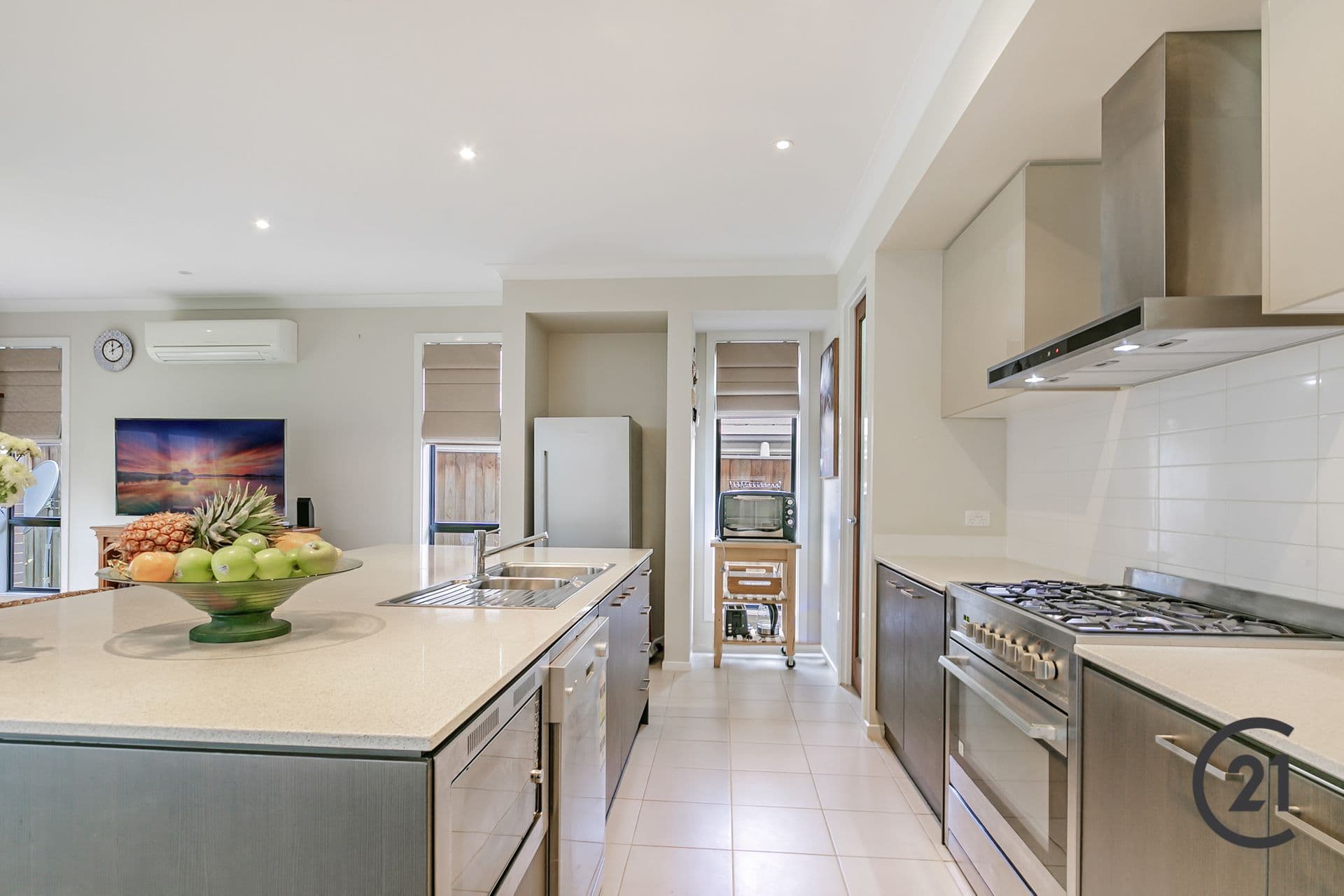 5 Cheval Street, Beaumont Hills, NSW, 2155, Beaumont Hills - Thumbnail 2