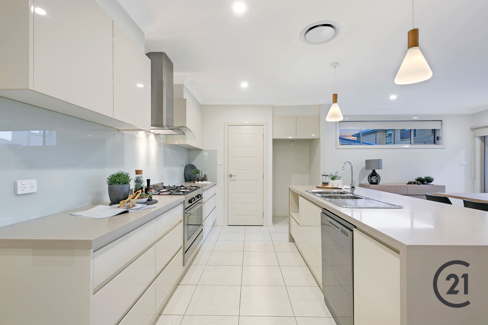 28 Sundowner Parkway, Box Hill, NSW, 2765, Box Hill - Thumbnail 6