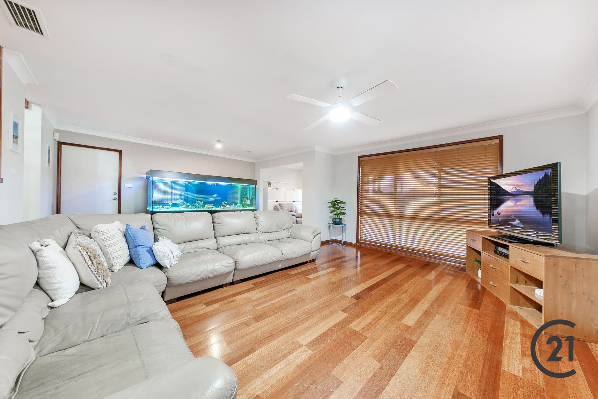 27 Carnival Way, Beaumont Hills, NSW, 2155, Beaumont Hills - Thumbnail 4
