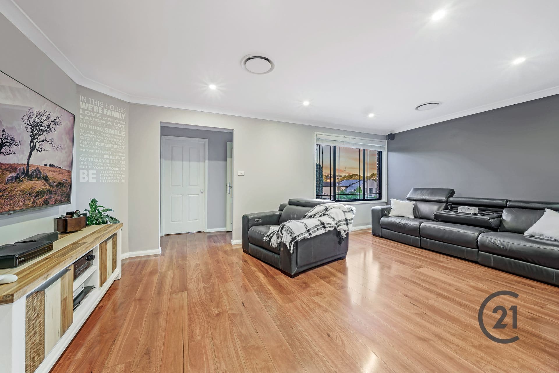 21 Empress Avenue, Rouse Hill, NSW, 2155, Rouse Hill - Thumbnail 3