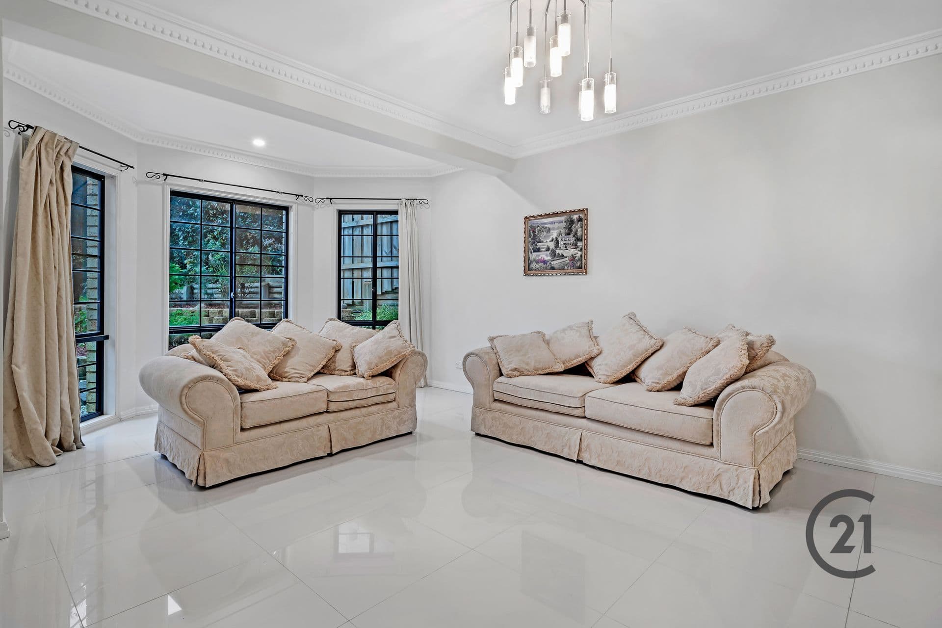 17 Broadleaf Crescent, Beaumont Hills, NSW, 2155, Beaumont Hills - Thumbnail 3