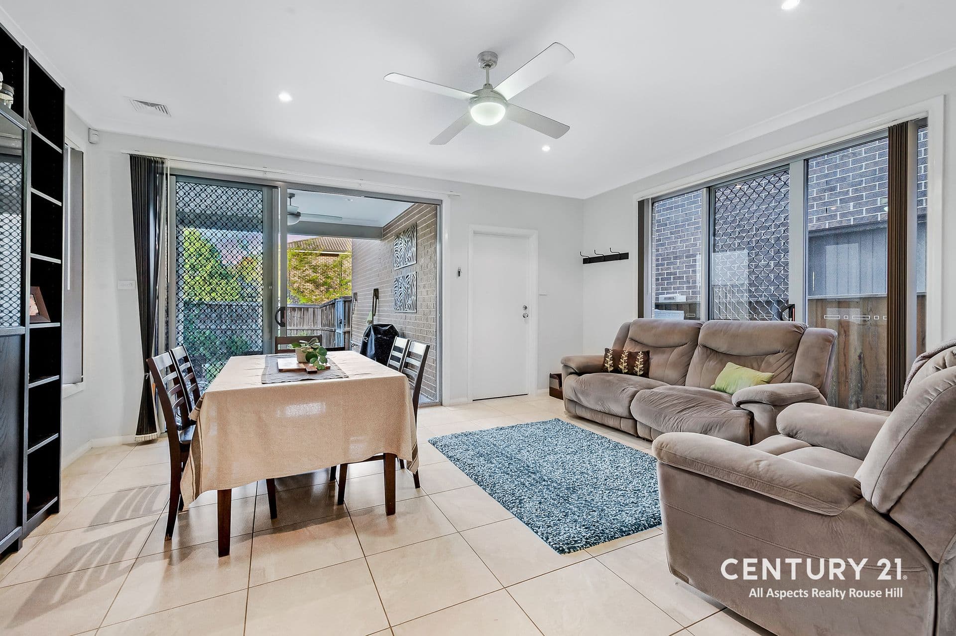 29 Caddies Boulevard, Rouse Hill, NSW, 2155, Rouse Hill - Thumbnail 4