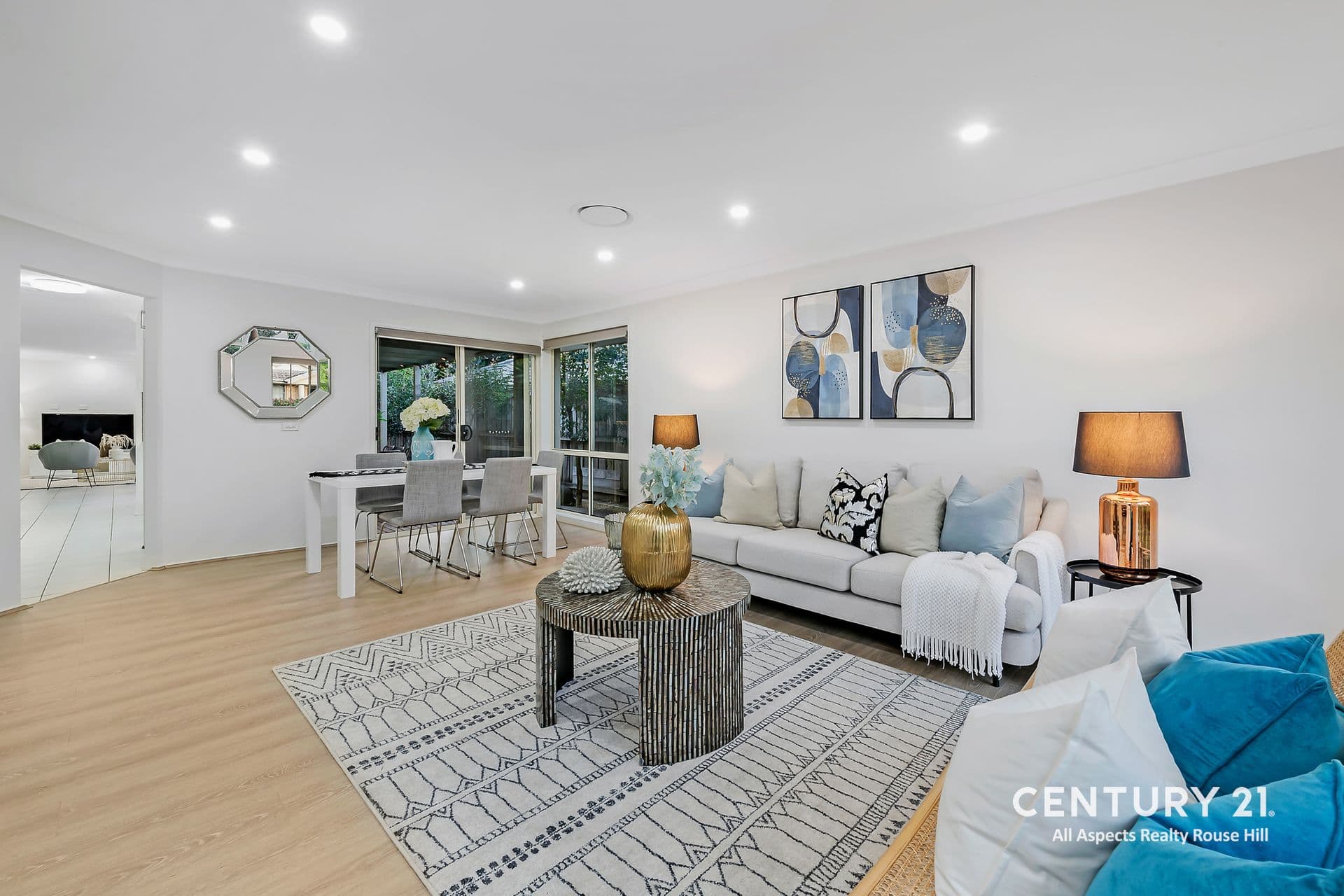 27 Roxburgh Crescent, Stanhope Gardens, NSW, 2768, Stanhope Gardens - Thumbnail 2