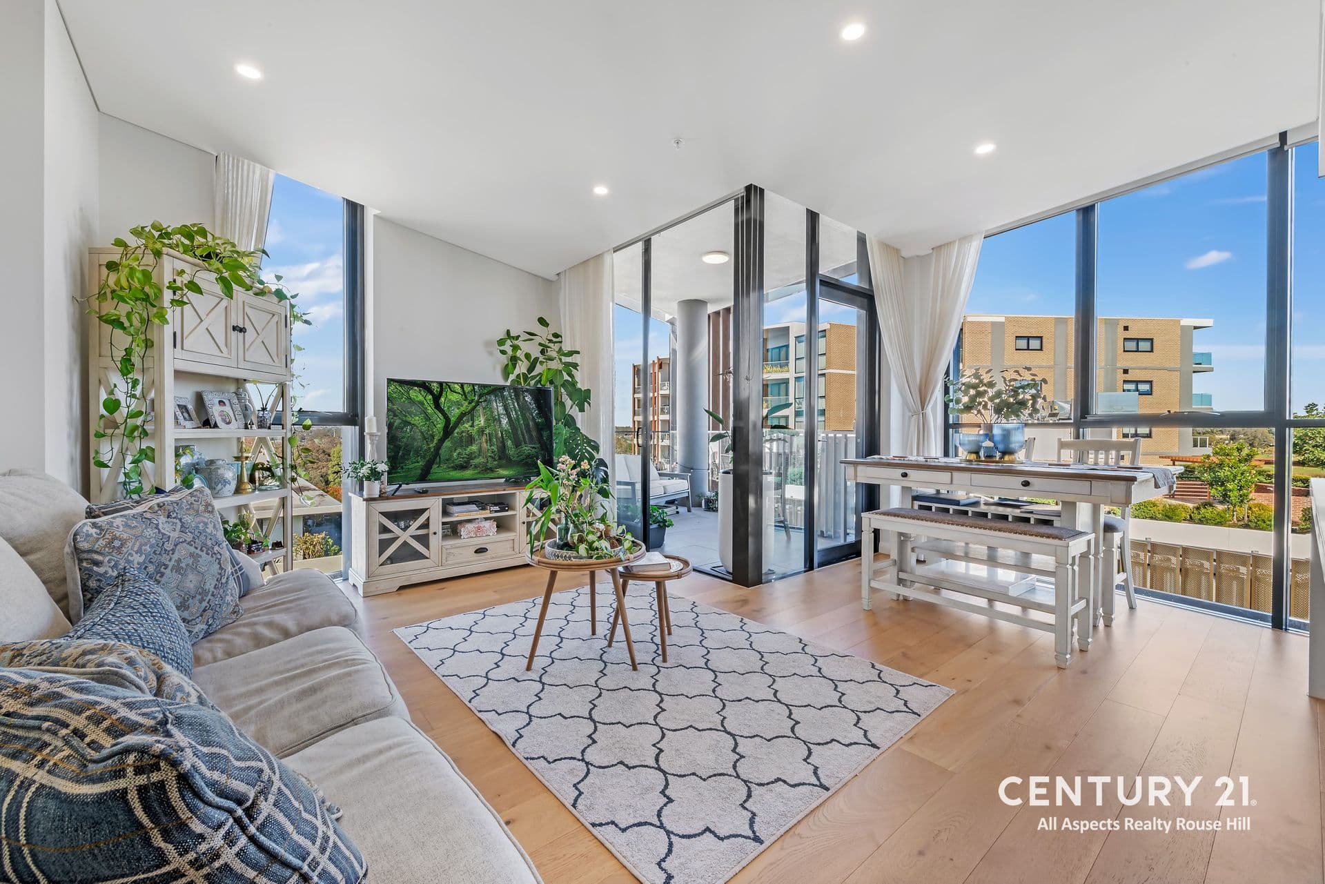 816/32 Civic Way, Rouse Hill, NSW, 2155, Rouse Hill - Thumbnail 2