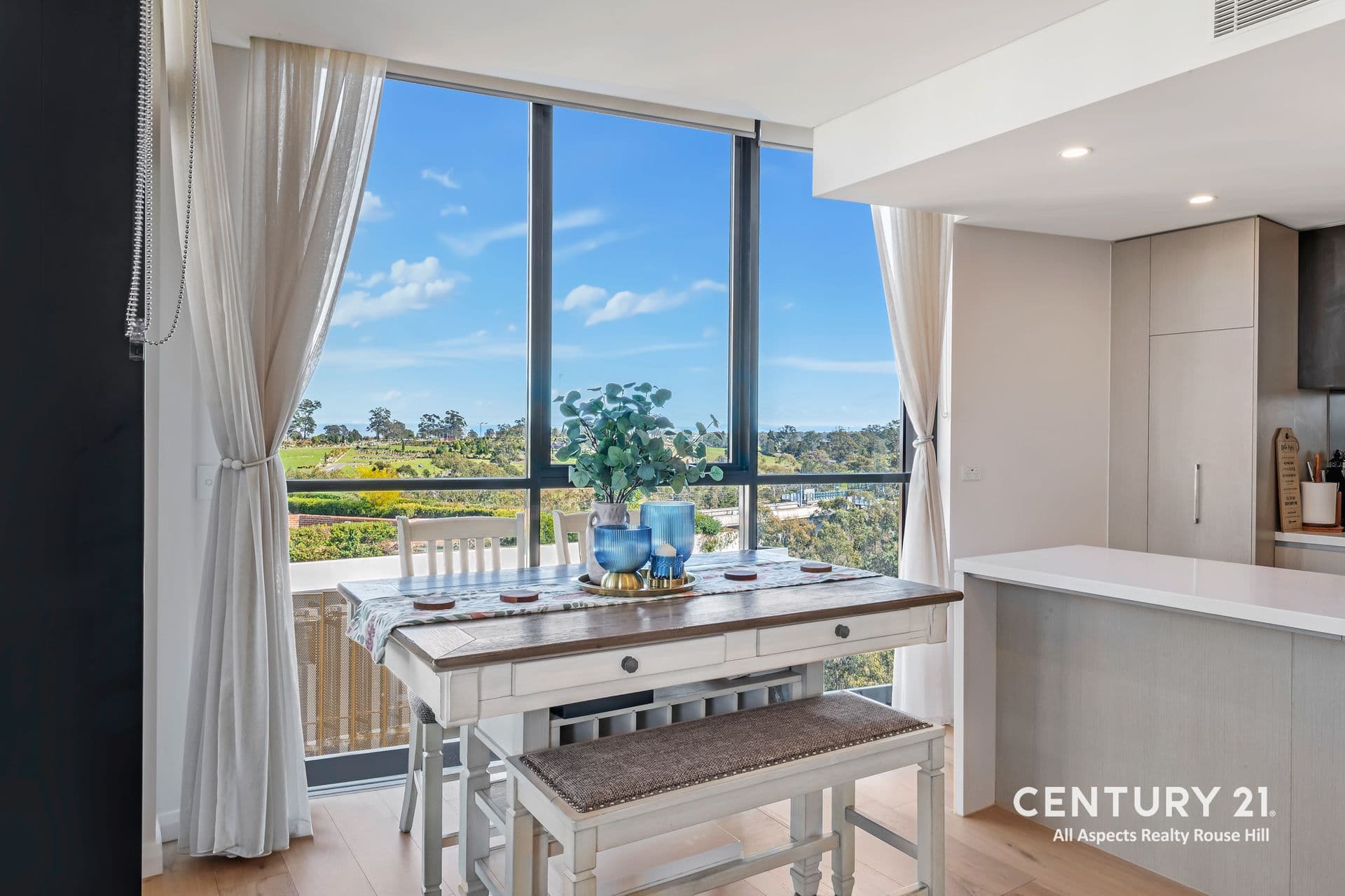 816/32 Civic Way, Rouse Hill, NSW, 2155, Rouse Hill - Thumbnail 4