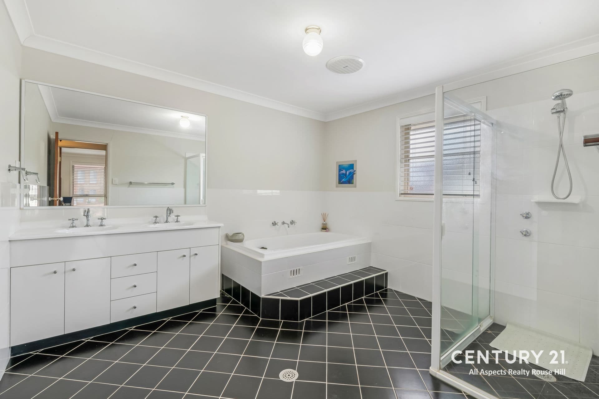 94 The Parkway, Beaumont Hills, NSW, 2155, Beaumont Hills - Thumbnail 5