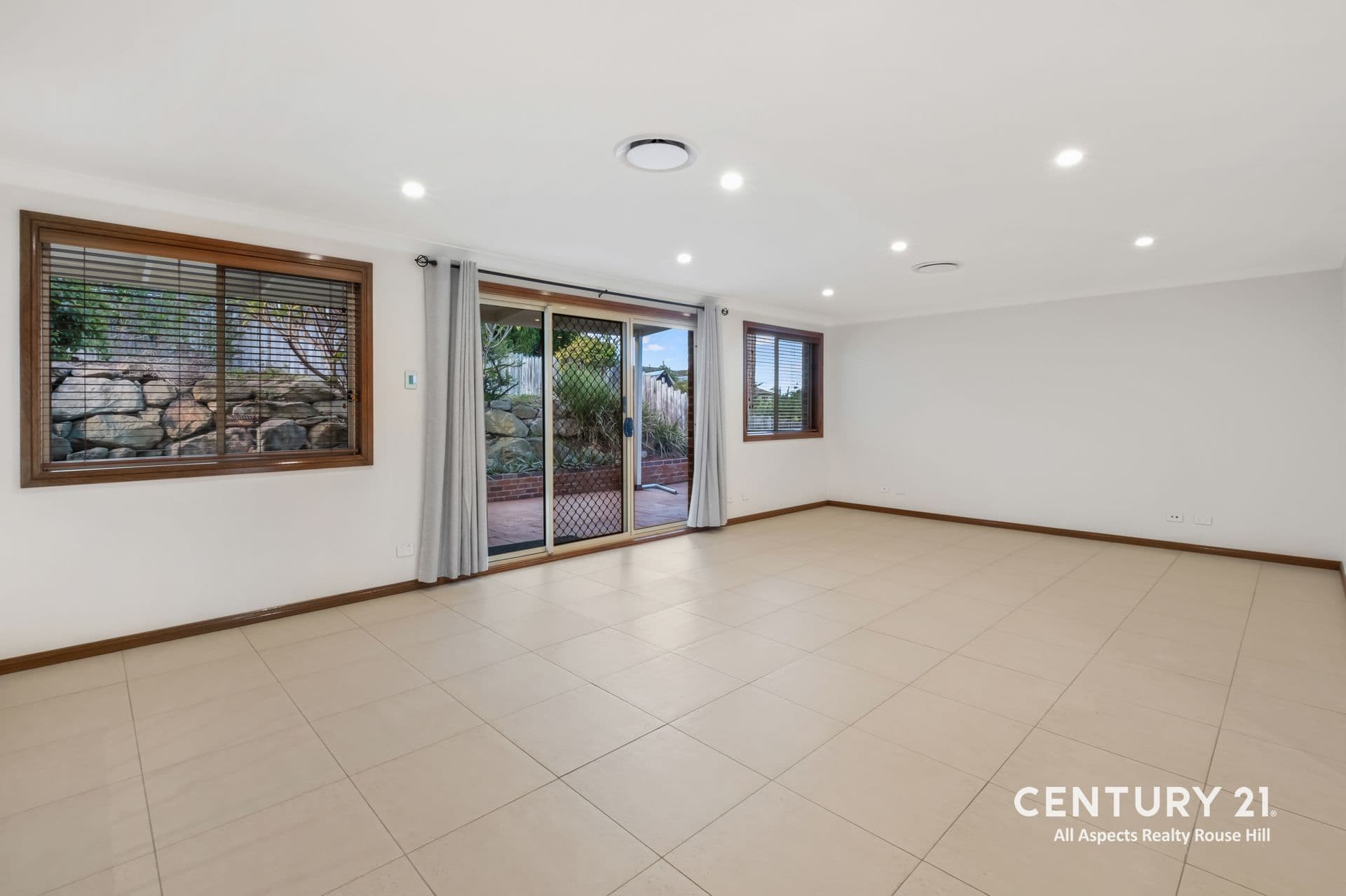 3 Dennison Close, Rouse Hill, NSW, 2155, Rouse Hill - Thumbnail 3