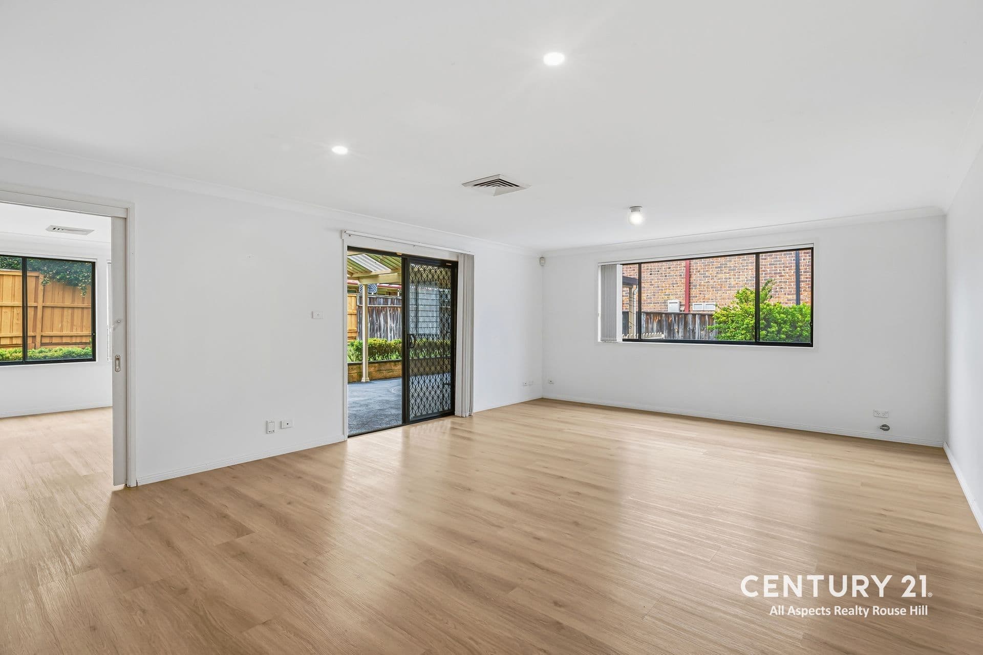 11 Lindwall Place, Rouse Hill, NSW, 2155, Rouse Hill - Thumbnail 5