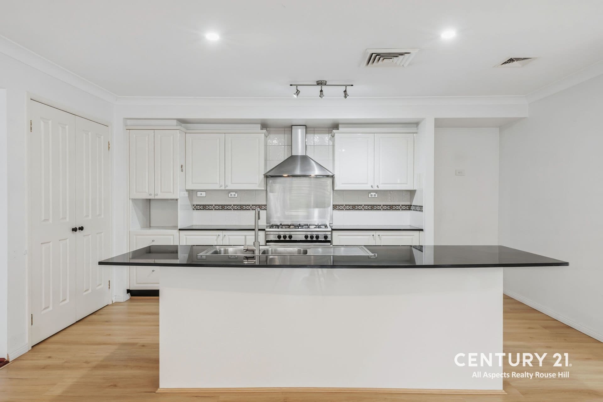 11 Lindwall Place, Rouse Hill, NSW, 2155, Rouse Hill - Thumbnail 3