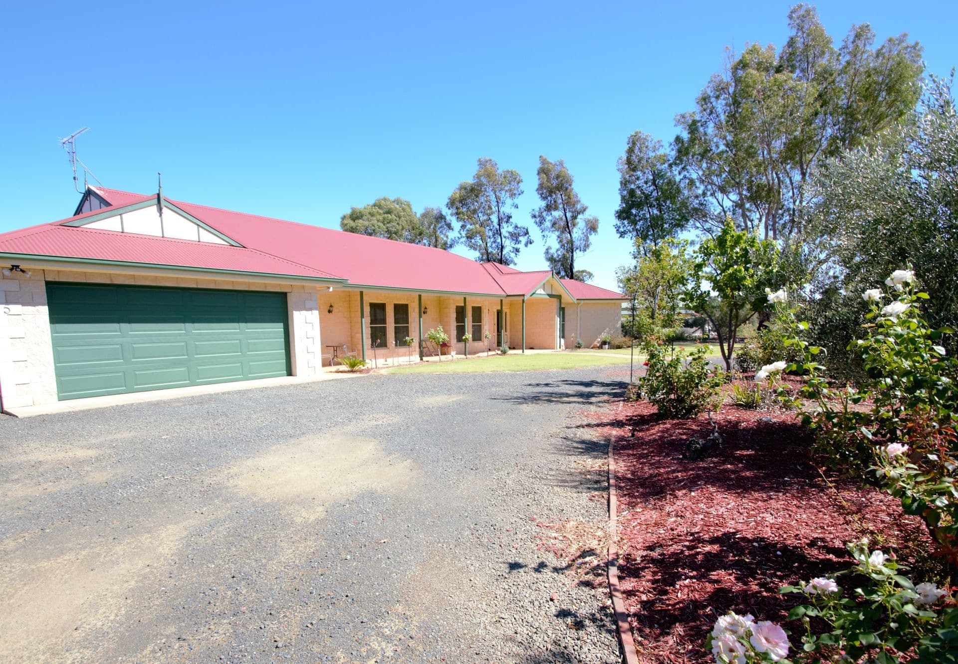 5 Charters Drive, Moama, NSW, 2731, Moama - Thumbnail 2