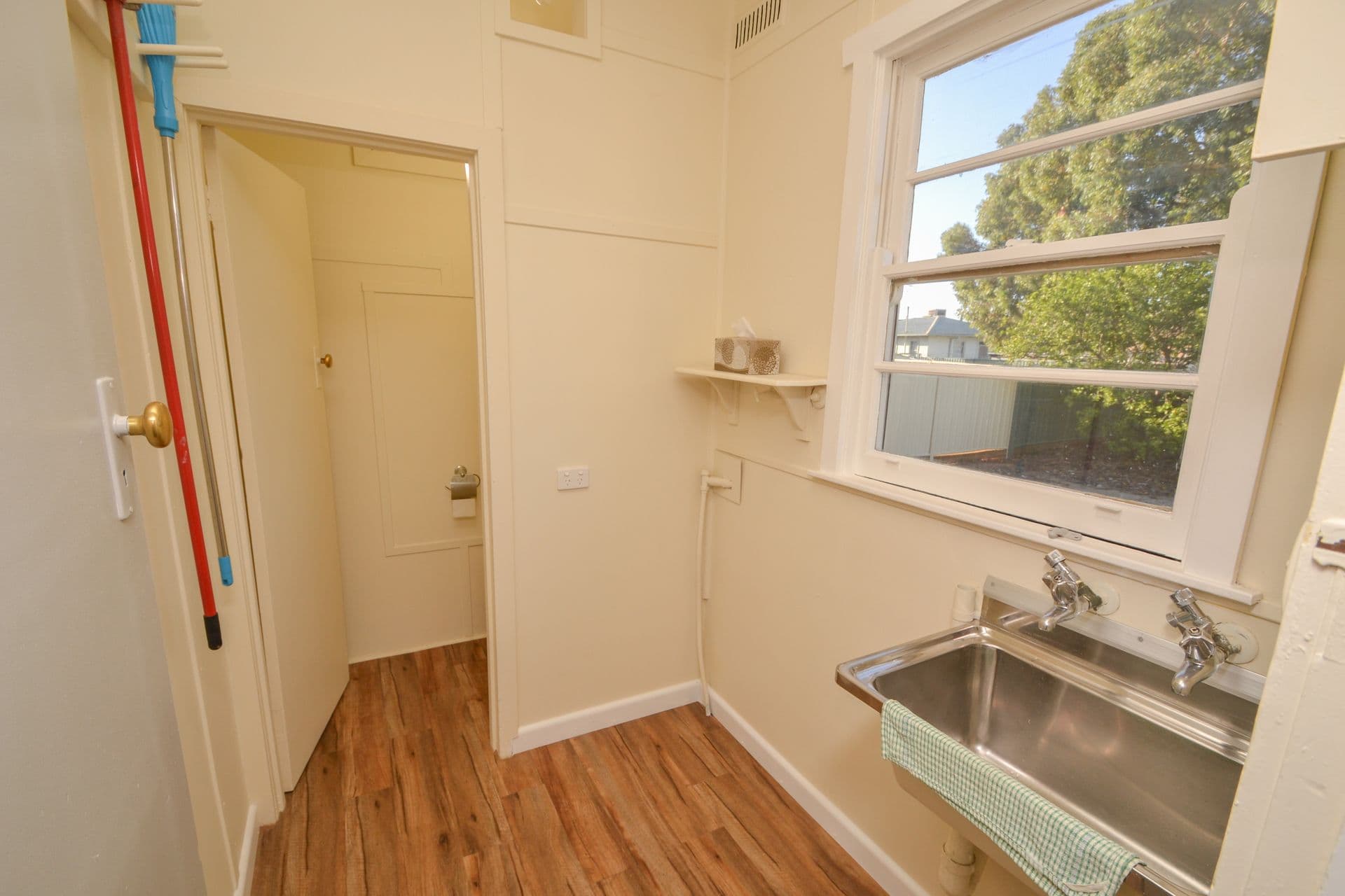 1 Garden Crescent, Echuca, VIC, 3564, Echuca - Thumbnail 8