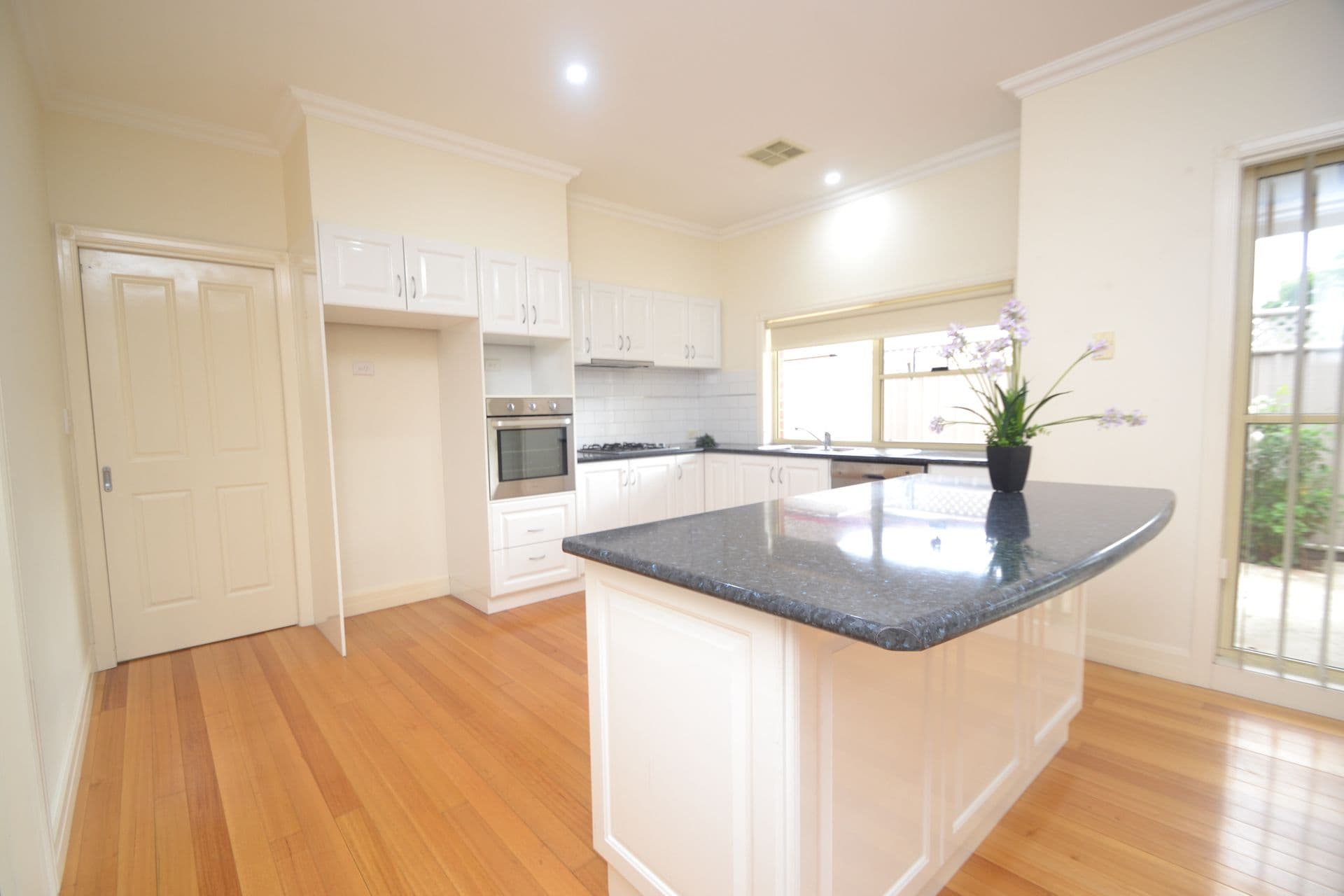 2/76 Mitchell Street, Echuca, VIC, 3564, Echuca - Thumbnail 3