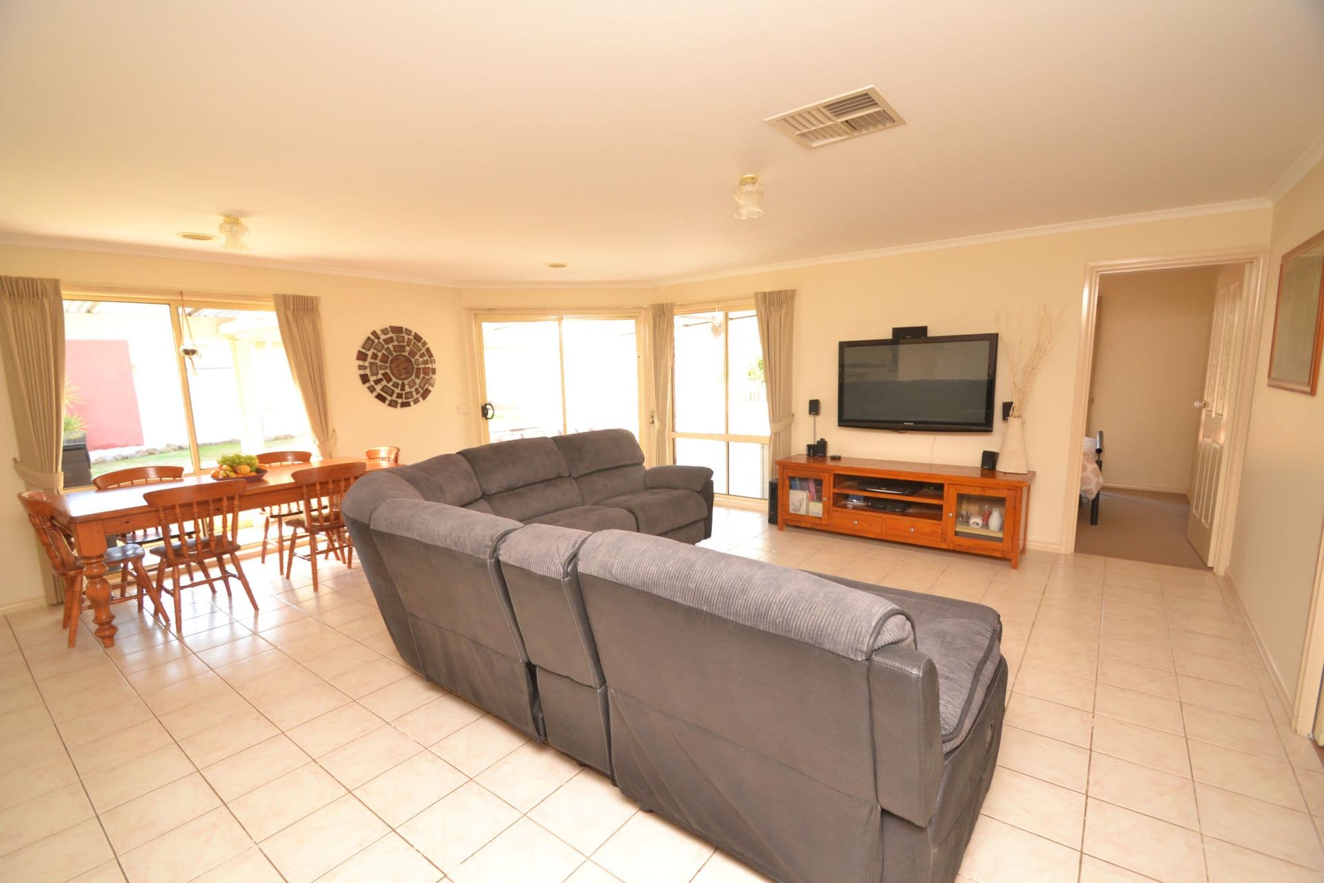 11 Charlton Court, Echuca, VIC, 3564, Echuca - Thumbnail 3