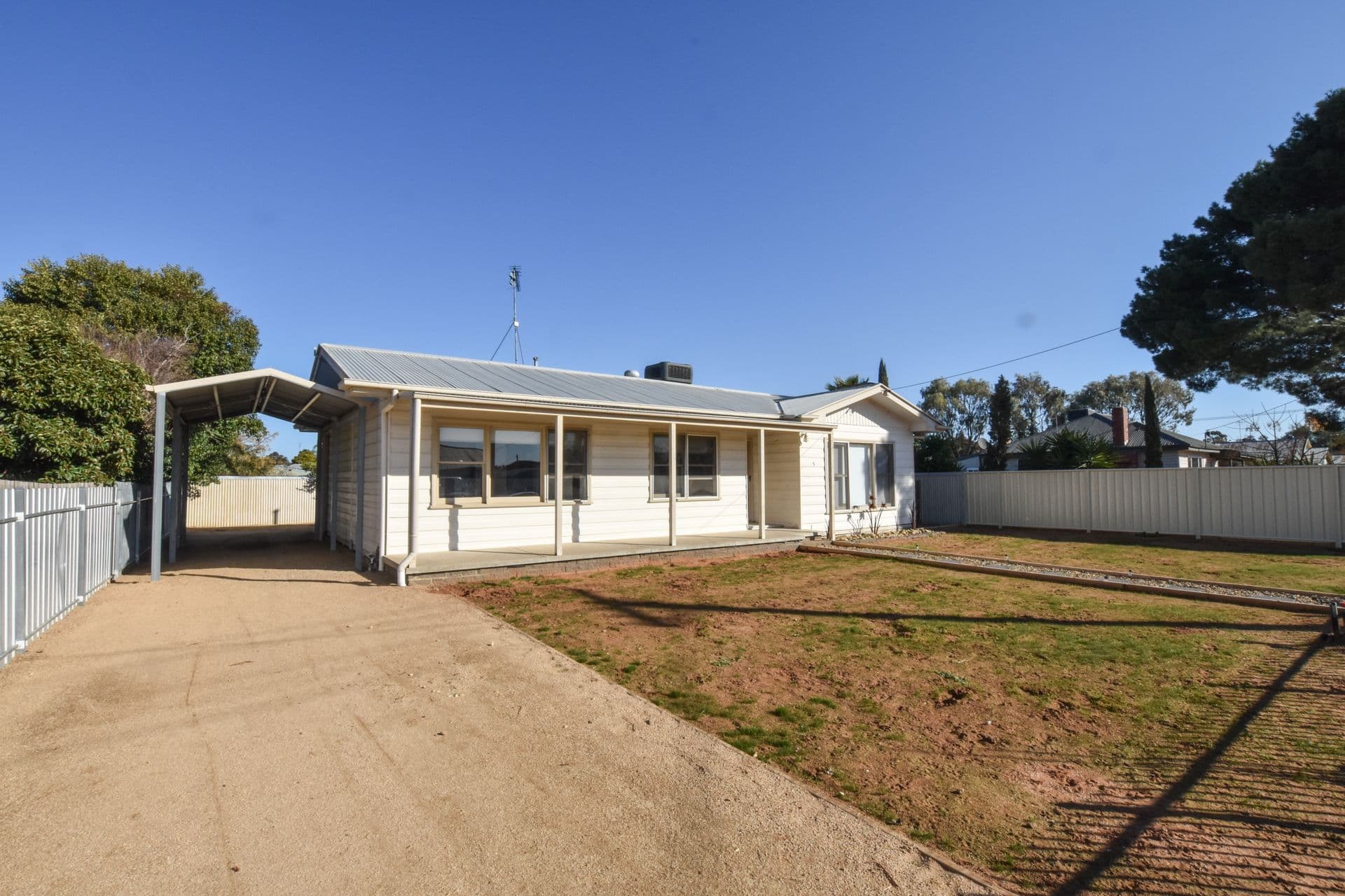 5 McKinlay Street, Echuca, VIC, 3564, Echuca - Thumbnail 2