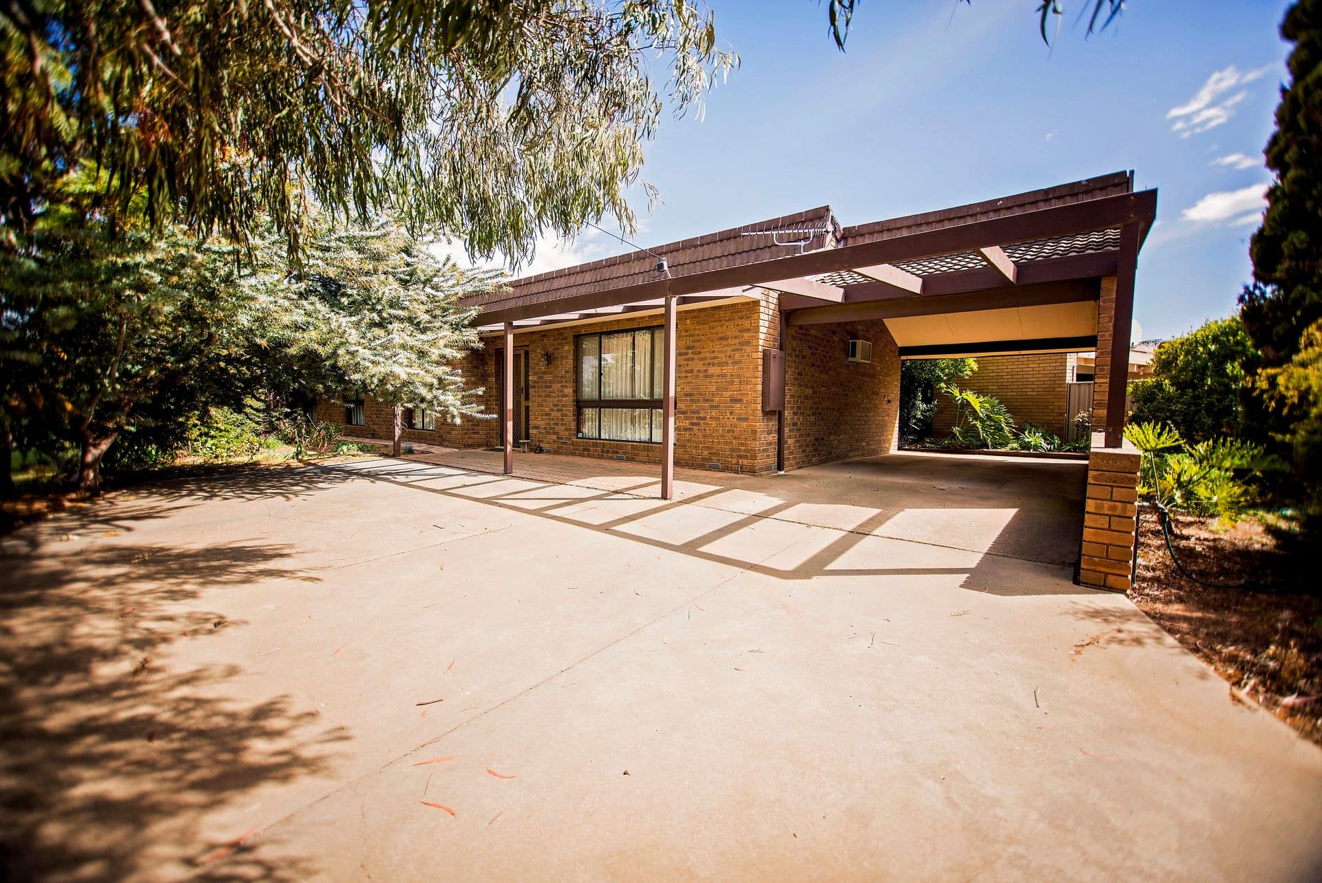 1 Crossen Street, Echuca, VIC, 3564, Echuca - Thumbnail 2
