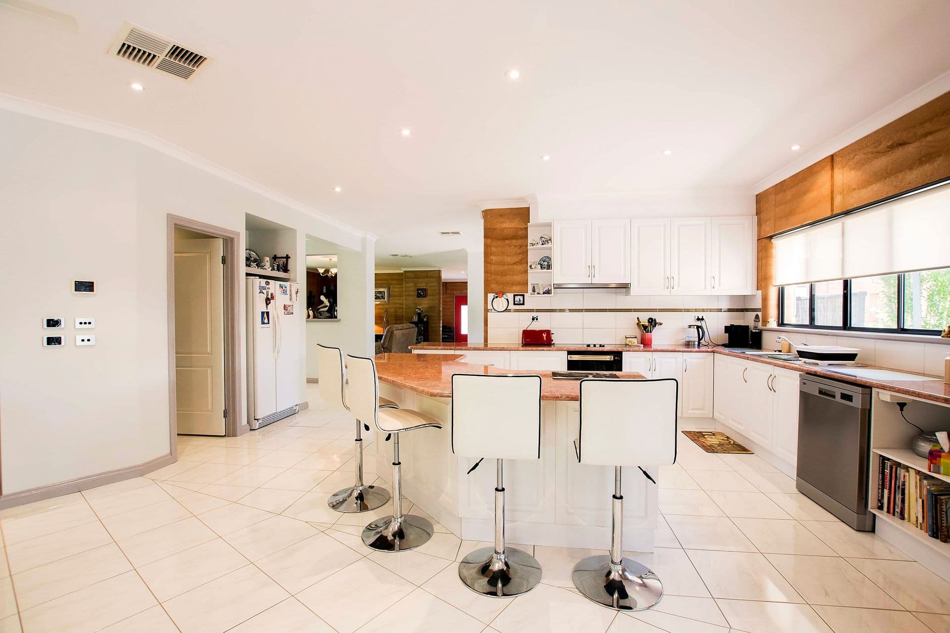 8 Hollara Drive, Moama, NSW, 2731, Moama - Thumbnail 7